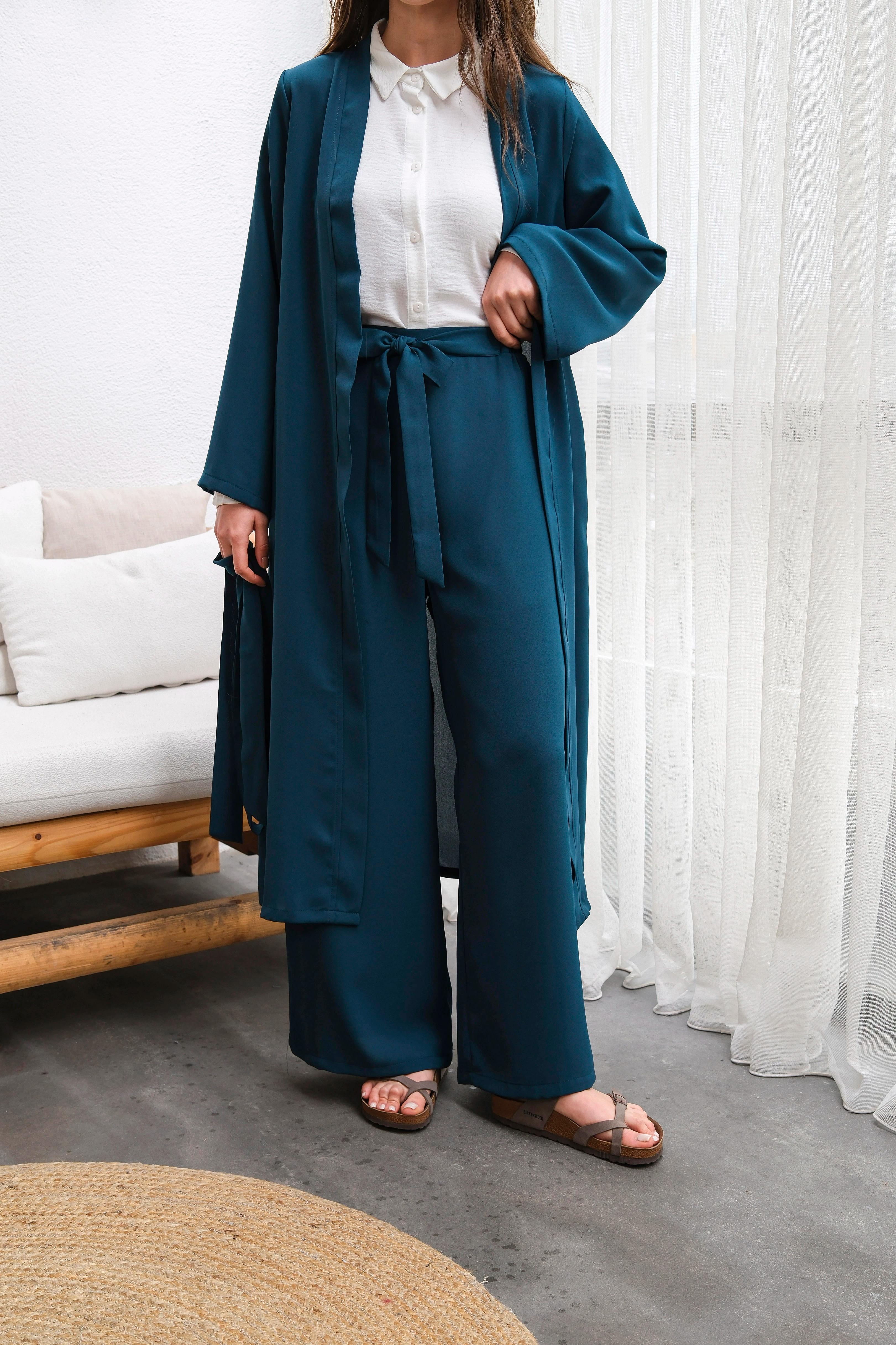 Wholesale Thin Crepe Fabric Belted Double Size Double Suit - b10634 Product Information - Oil Blue
