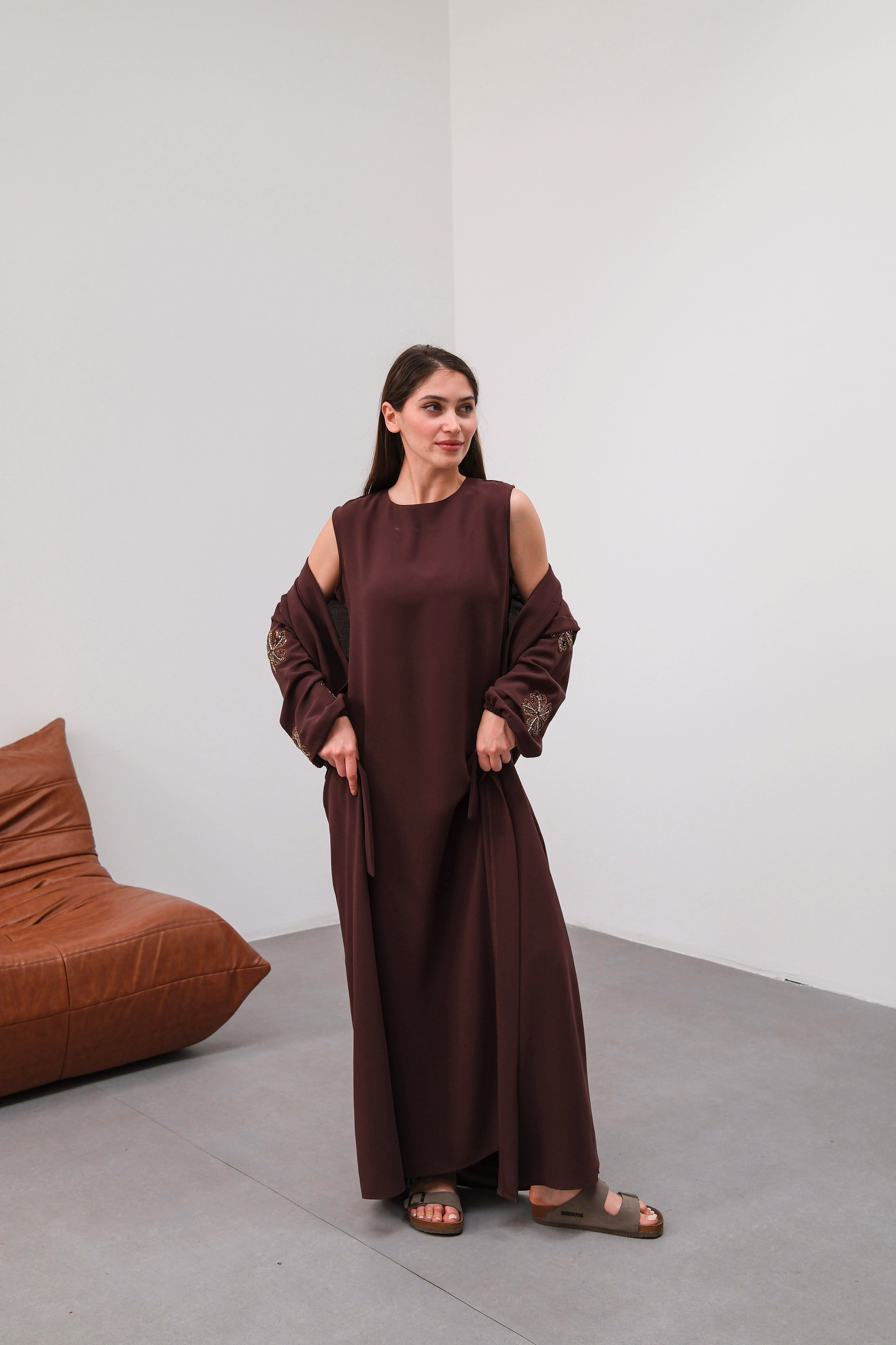 Krep Kumaş Kolları Çiçek Desen Boncuk İşlemeli Zarif İkili Elbise 3747