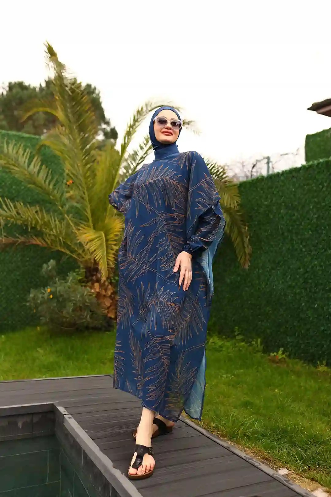 Toptan Polyester Elastan Kumaş Yaprak Desenli Kolları Lastikli Dörtlü Tesettür Mayo - LACİVERT
