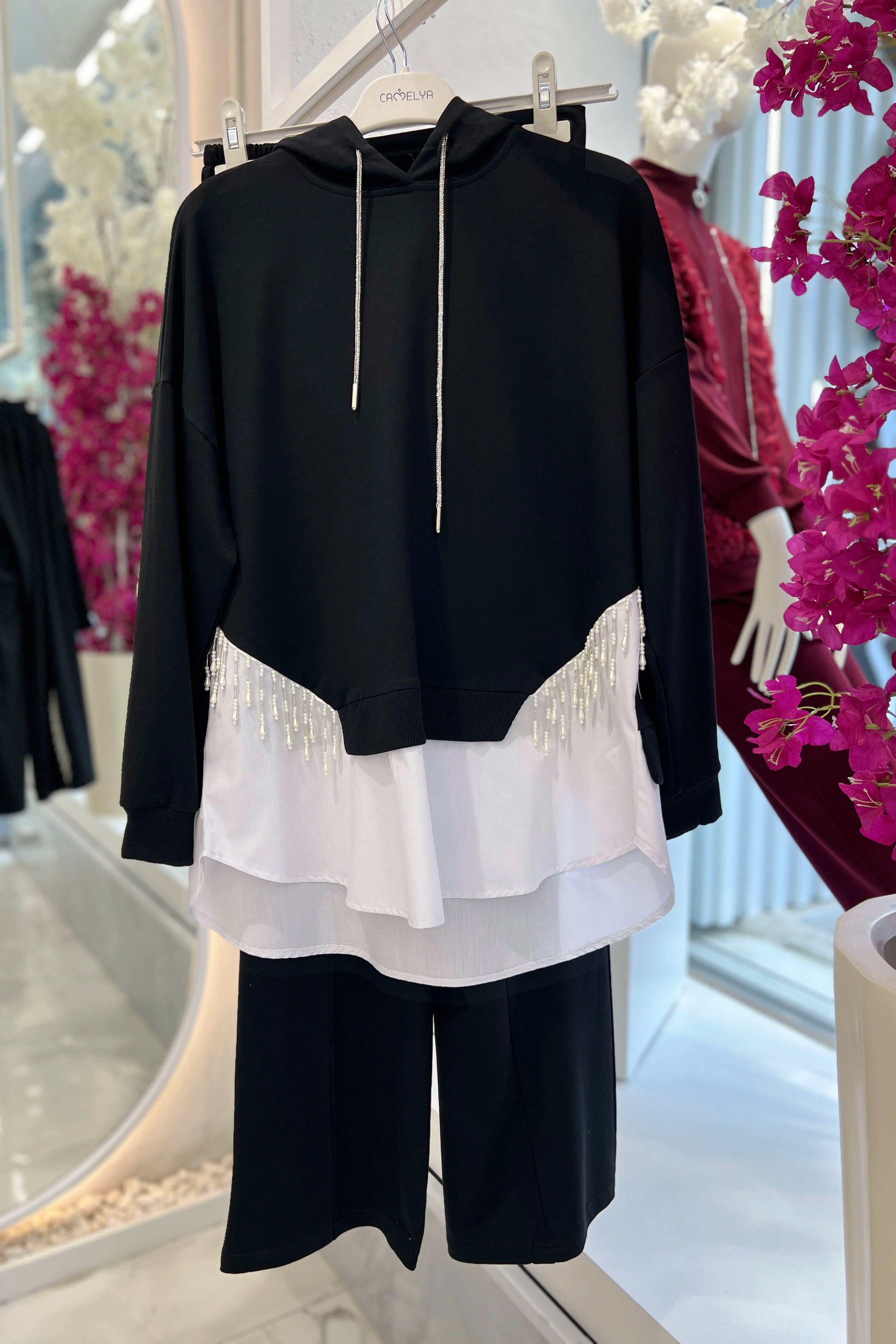 Wholesale Thin Two-Thread Fabric Beaded Detail Hooded Two-Piece Suit - 10652 Product Information - Black