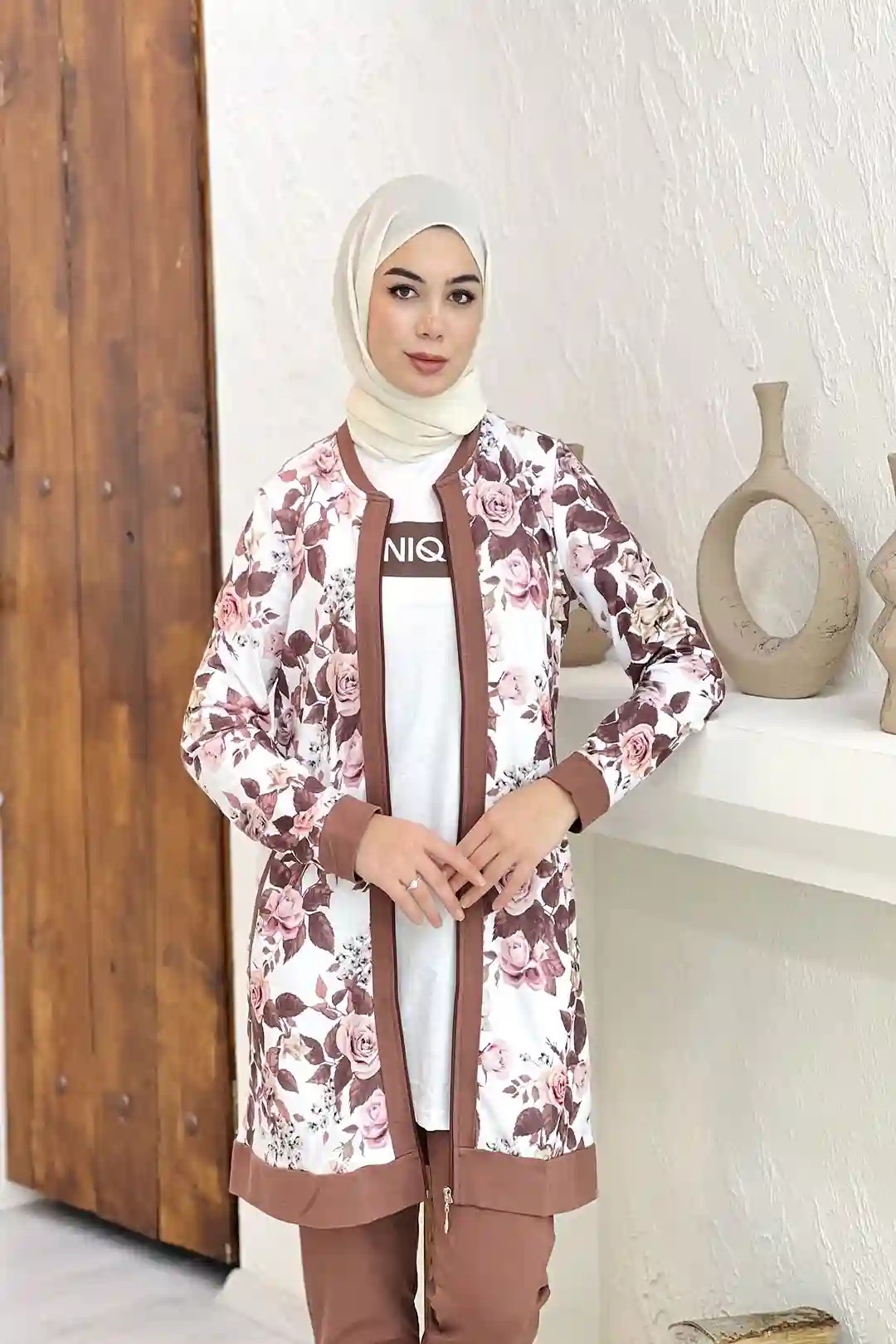 Wholesale Two-Thread Fabric Digitally Printed Front Full Zippered Three-Piece Suit - Dark Brown