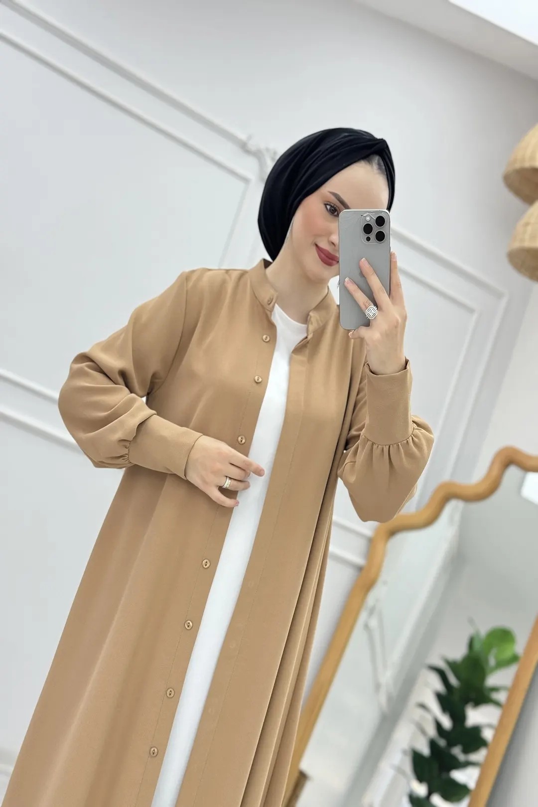 Wholesale Sandy Crepe Fabric Stand Collar Hidden Button Three-Piece Set