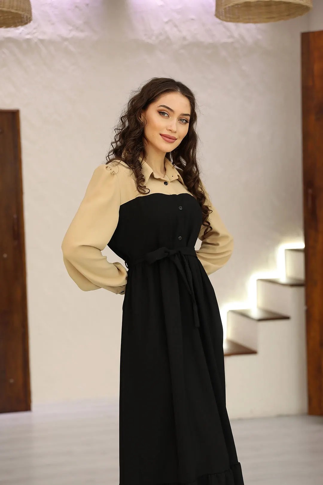 Toptan Asela Kumaş Beli Kuşaklı İki Renkli Elbise