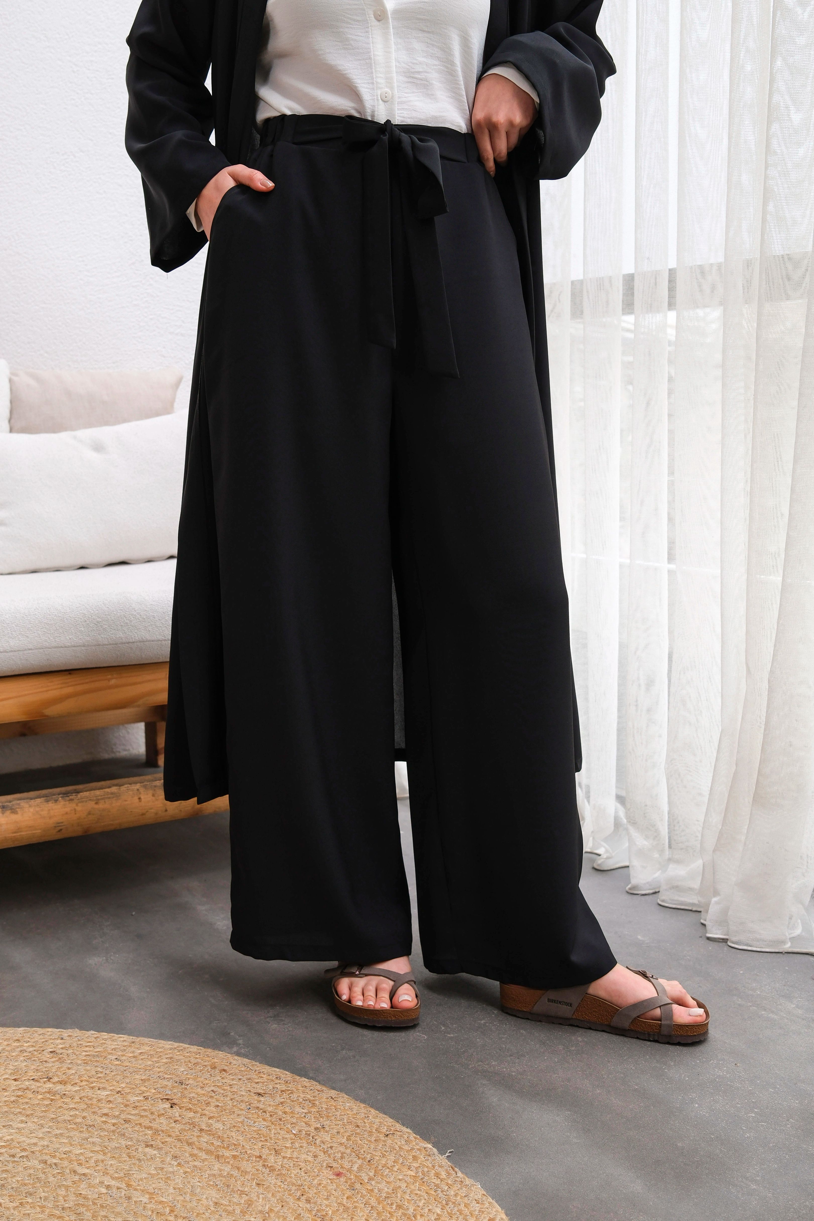 Wholesale Thin Crepe Fabric Belted Double Size Double Suit - b10634 Product Information - Black