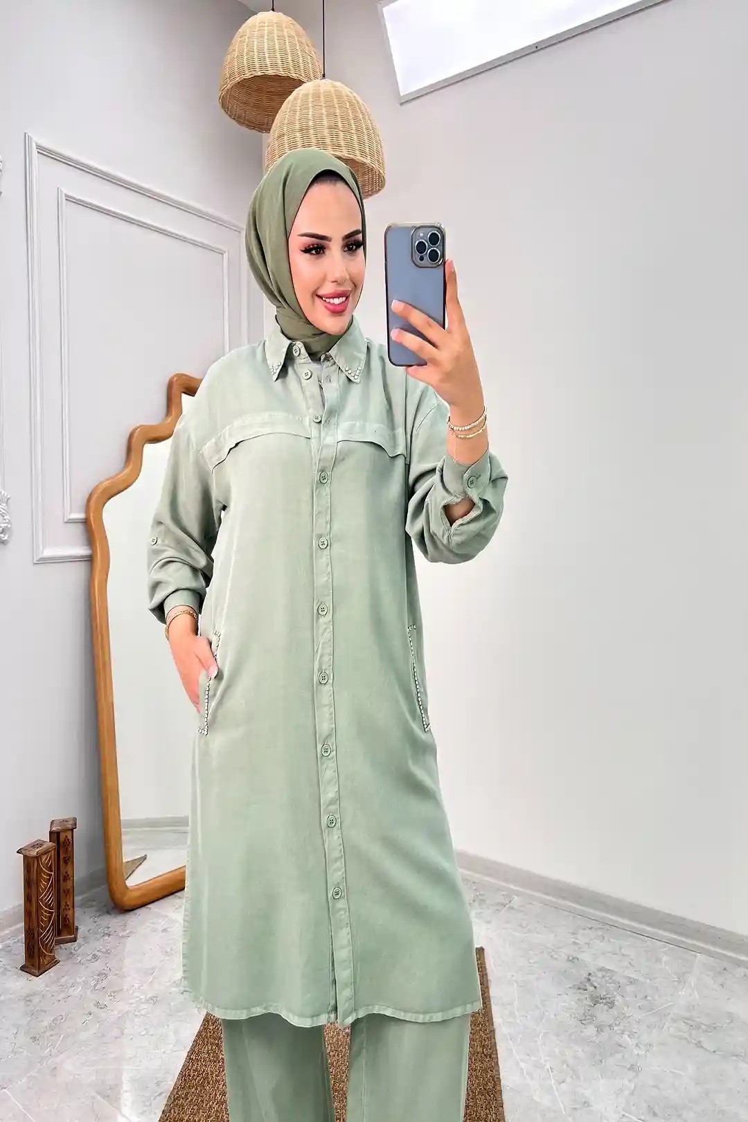 Taş Detaylı Yaka ve Cepli Tensel Kumaş Battal Beden İkili Takım b10482