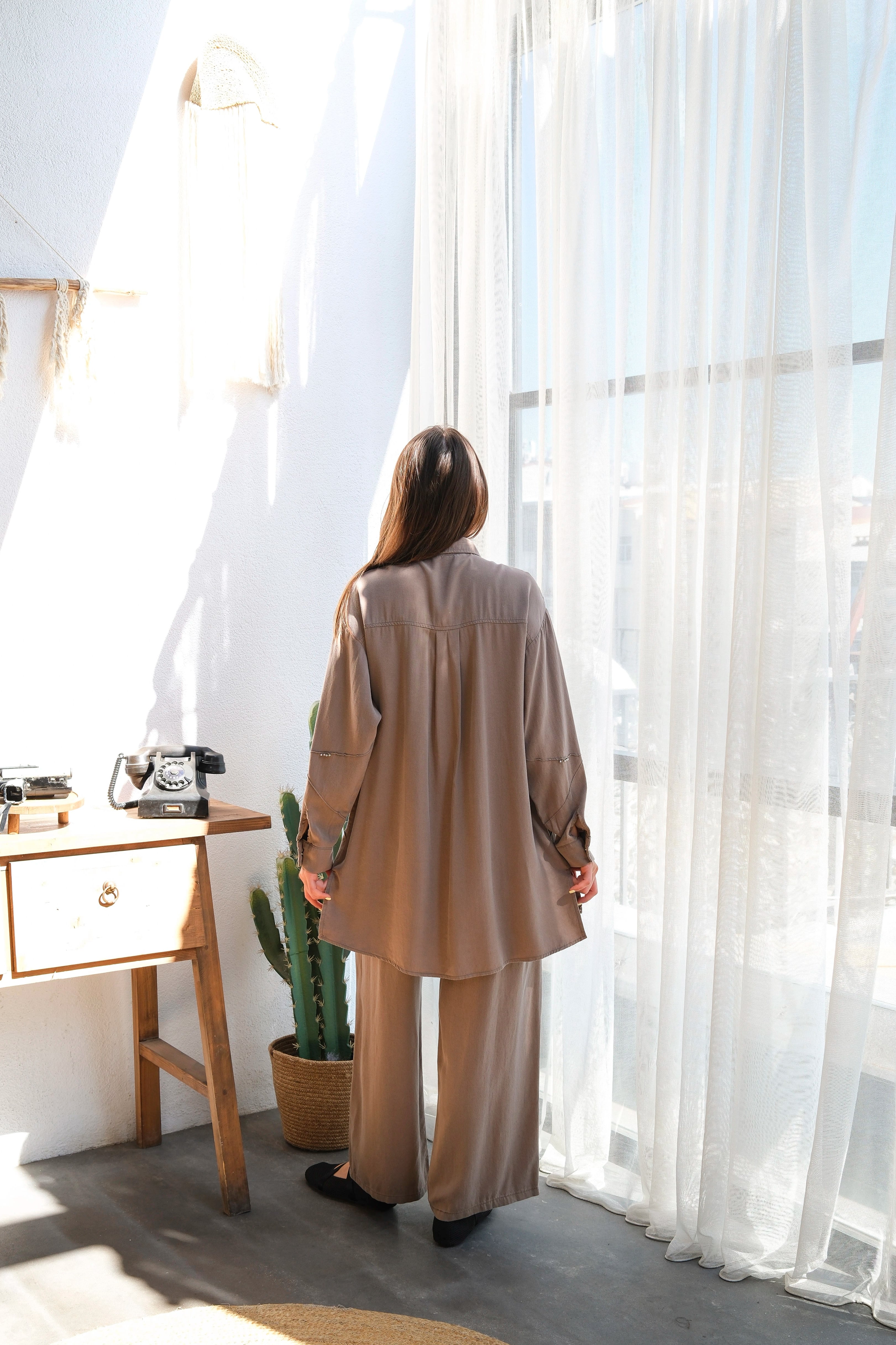 Wholesale Tencel Fabric Sewing Detailed Two Piece Suit - 10658 Product Information - Mink