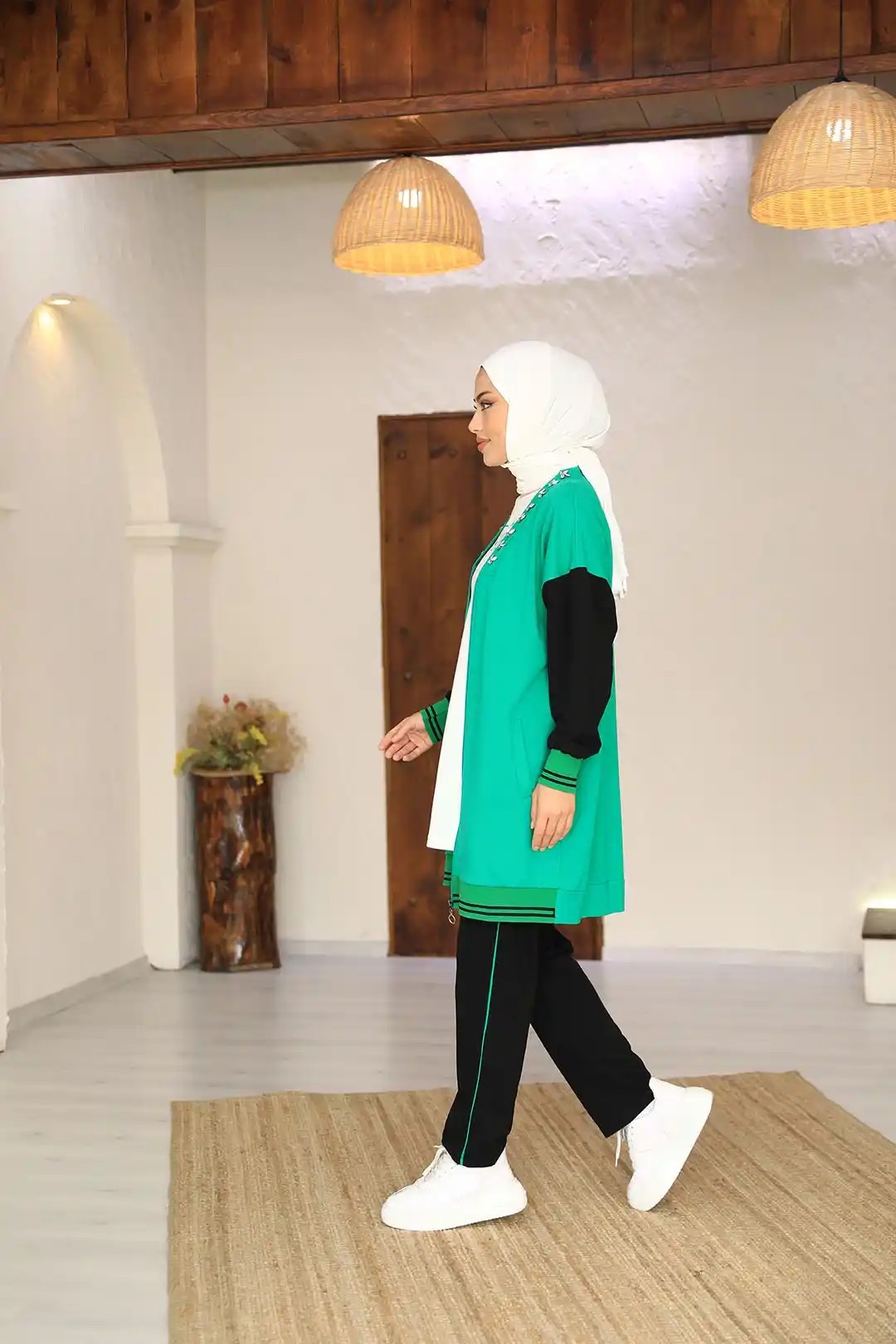 Toptan İki İplik Kumaş Yakası Taş Detaylı Üçlü Takım - B.YEŞİL