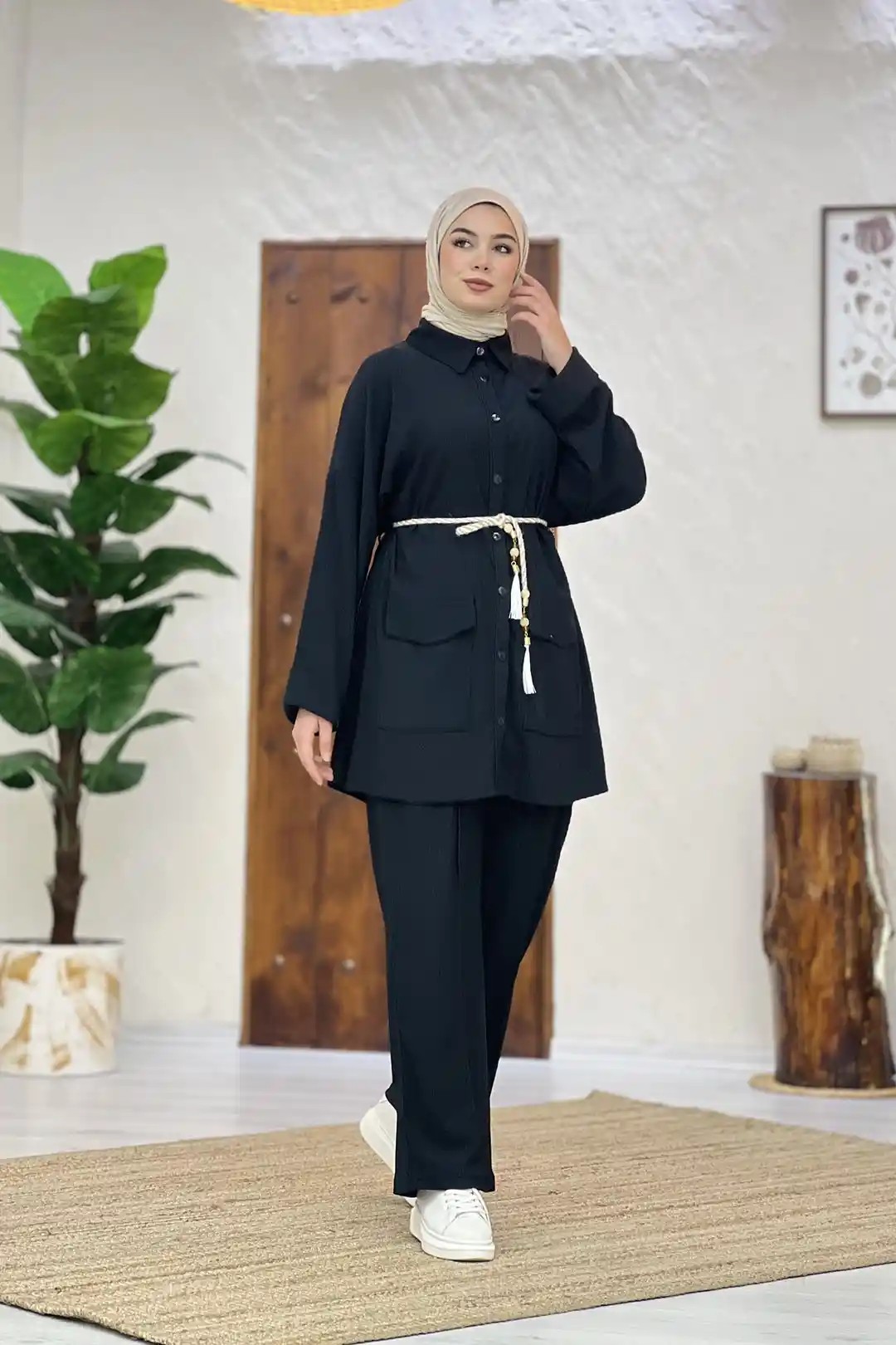 Wholesale Knitted Crinkle Fabric Buttoned Drawstring Detailed Two-Piece Suit