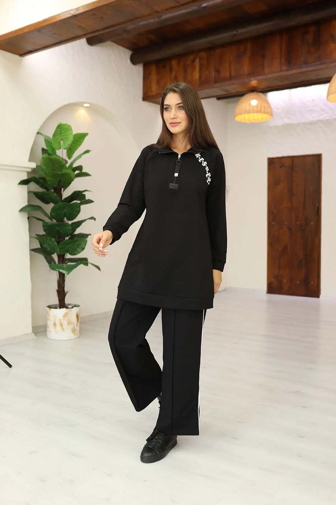 Wholesale Two-Thread Text Detailed Two-Piece Suit