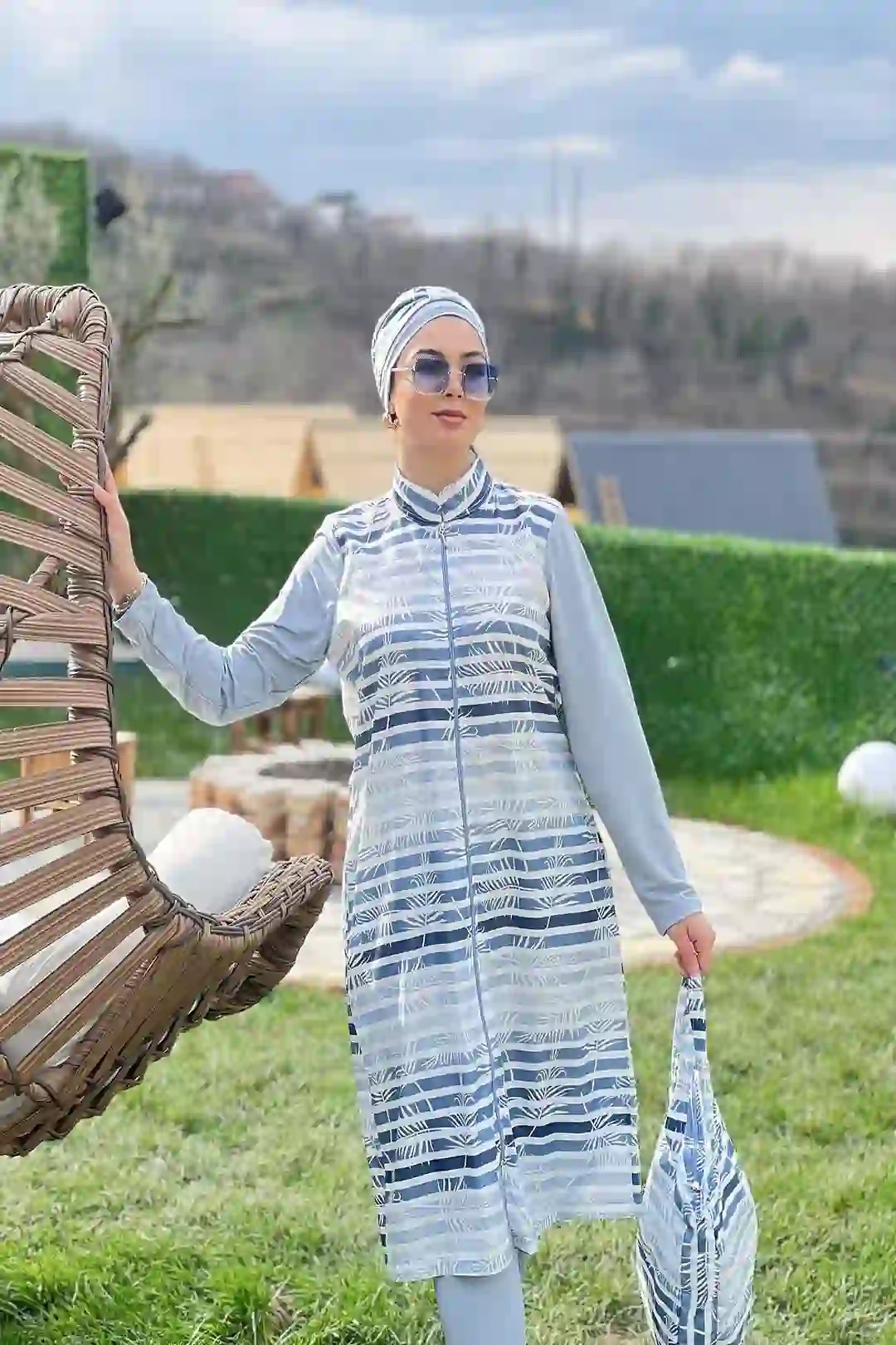 Toptan Polyester Dokuma Palmiye Desenli Boydan Fermuarlı Dörtlü Tesettür Mayo - MAVİ