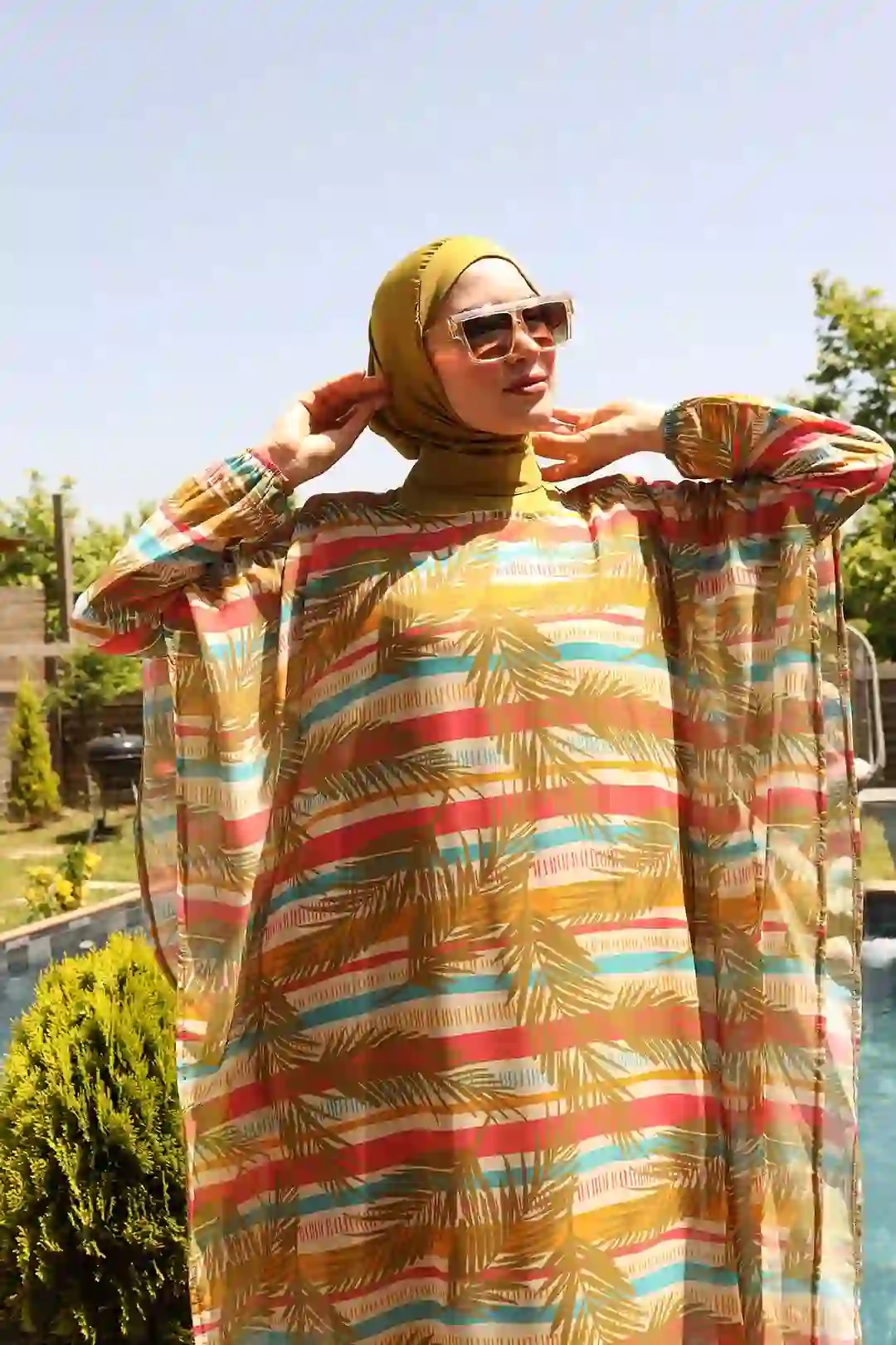 Wholesale Polyester Elastane Fabric Elastic Sleeve Leaf Pattern Modest Swimsuit