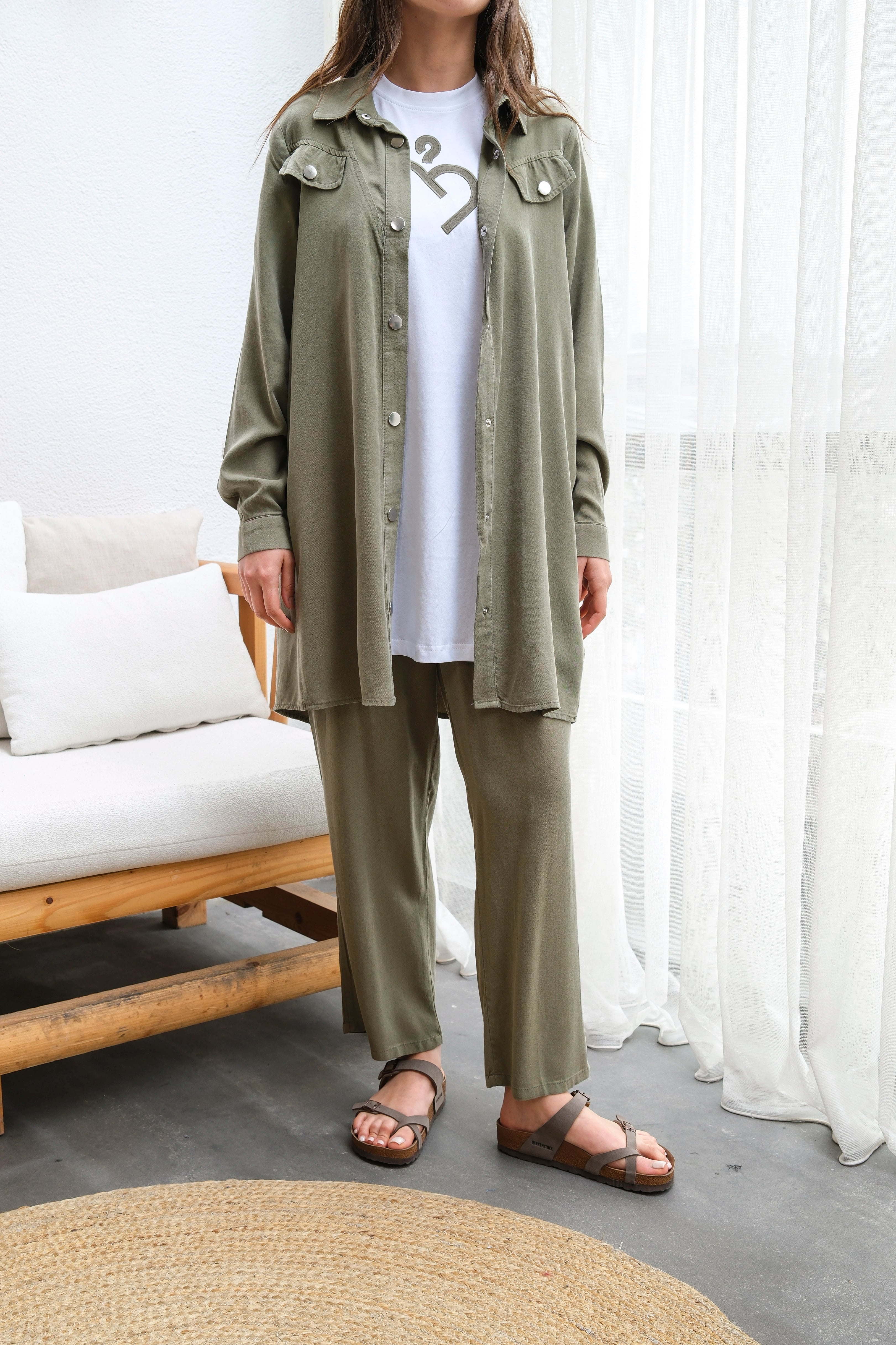 Toptan Ham Tensel Kumaş Cep Detaylı Çıtçıtlı Üçlü Takım