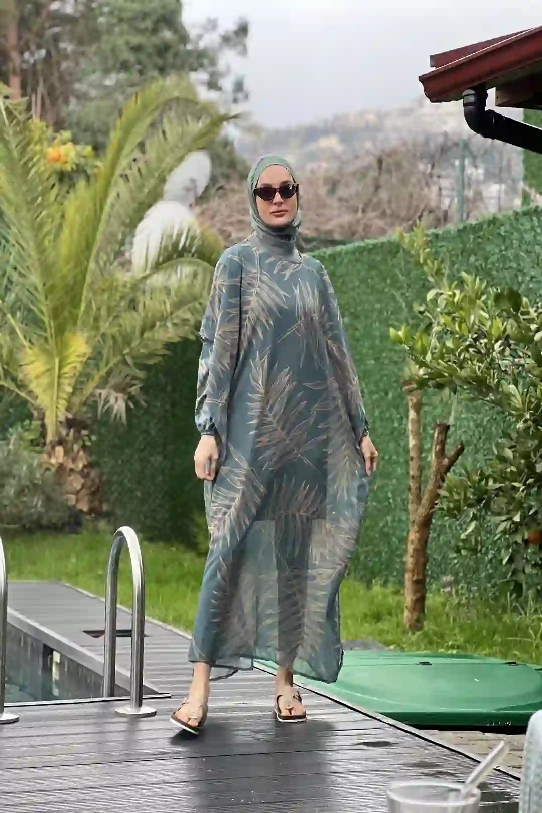 Toptan Polyester Elastan Kumaş Yaprak Desenli Kolları Lastikli Dörtlü Tesettür Mayo - MİNT YEŞİLİ