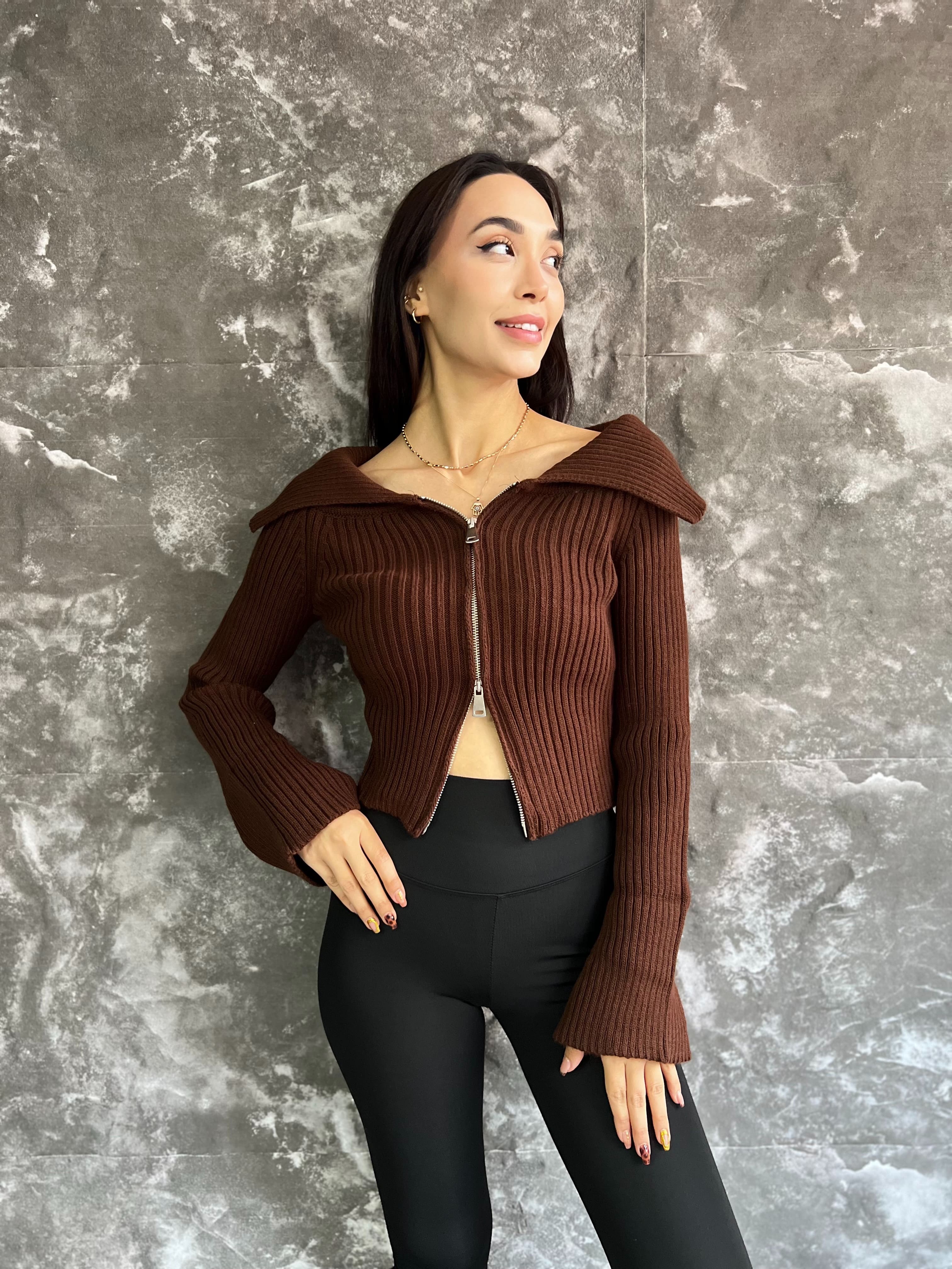 SUZİY FERMUARLI MADONNA YAKA TRİKO BLUZ 