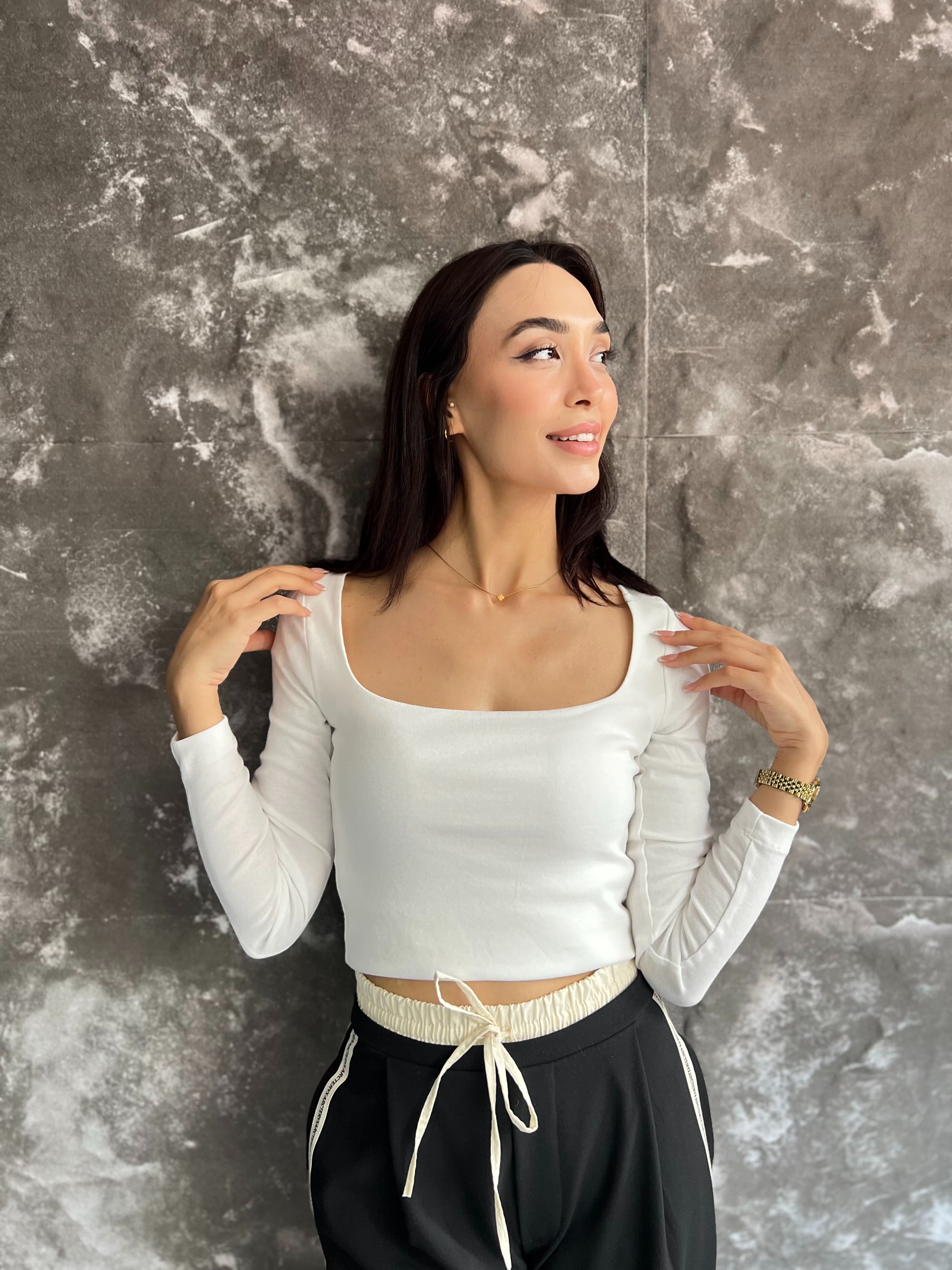 LİNERA KARE YAKA BLUZ