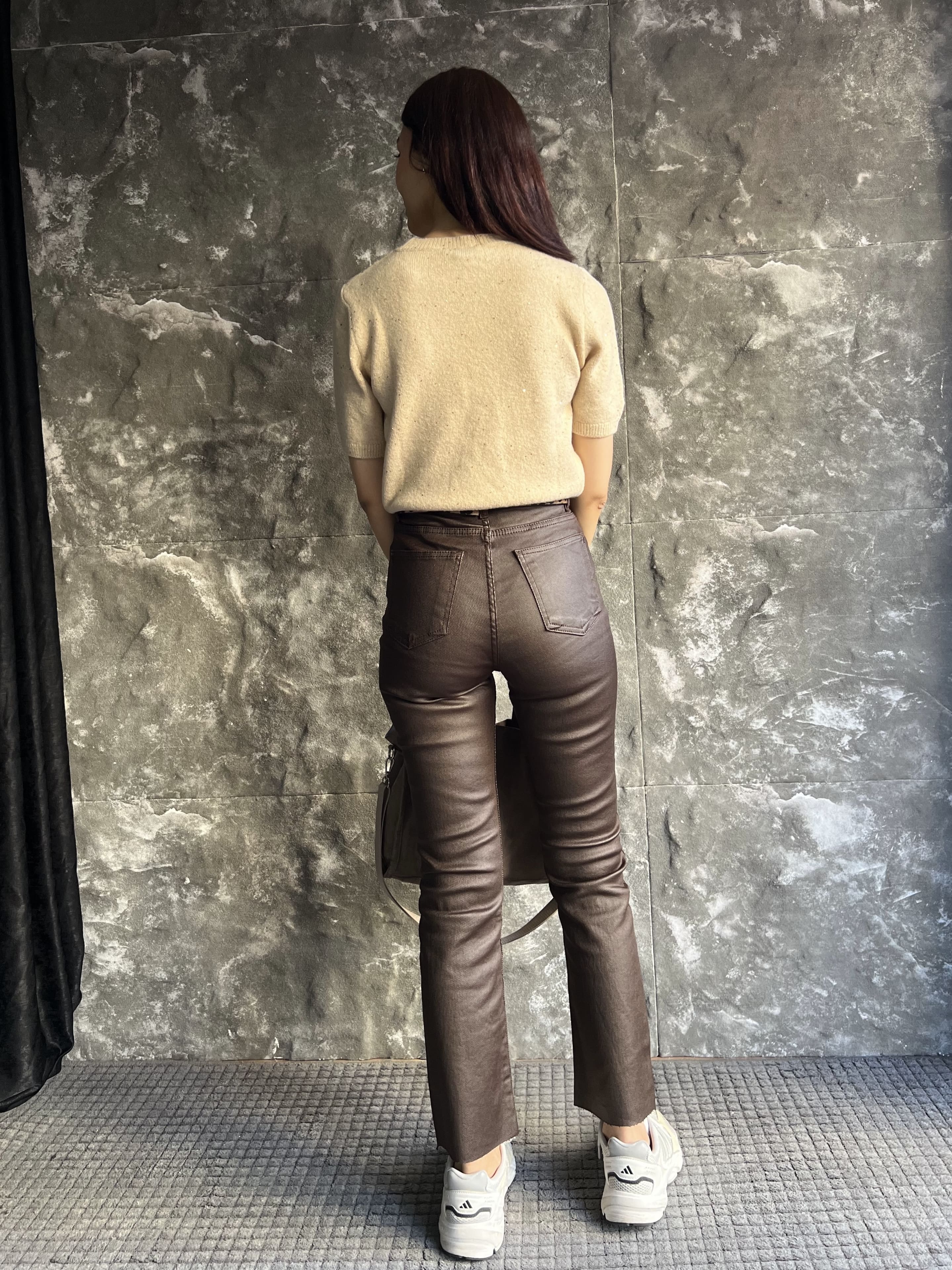 ZRA DERİ GÖRÜNÜMLÜ MUMLU JEAN 