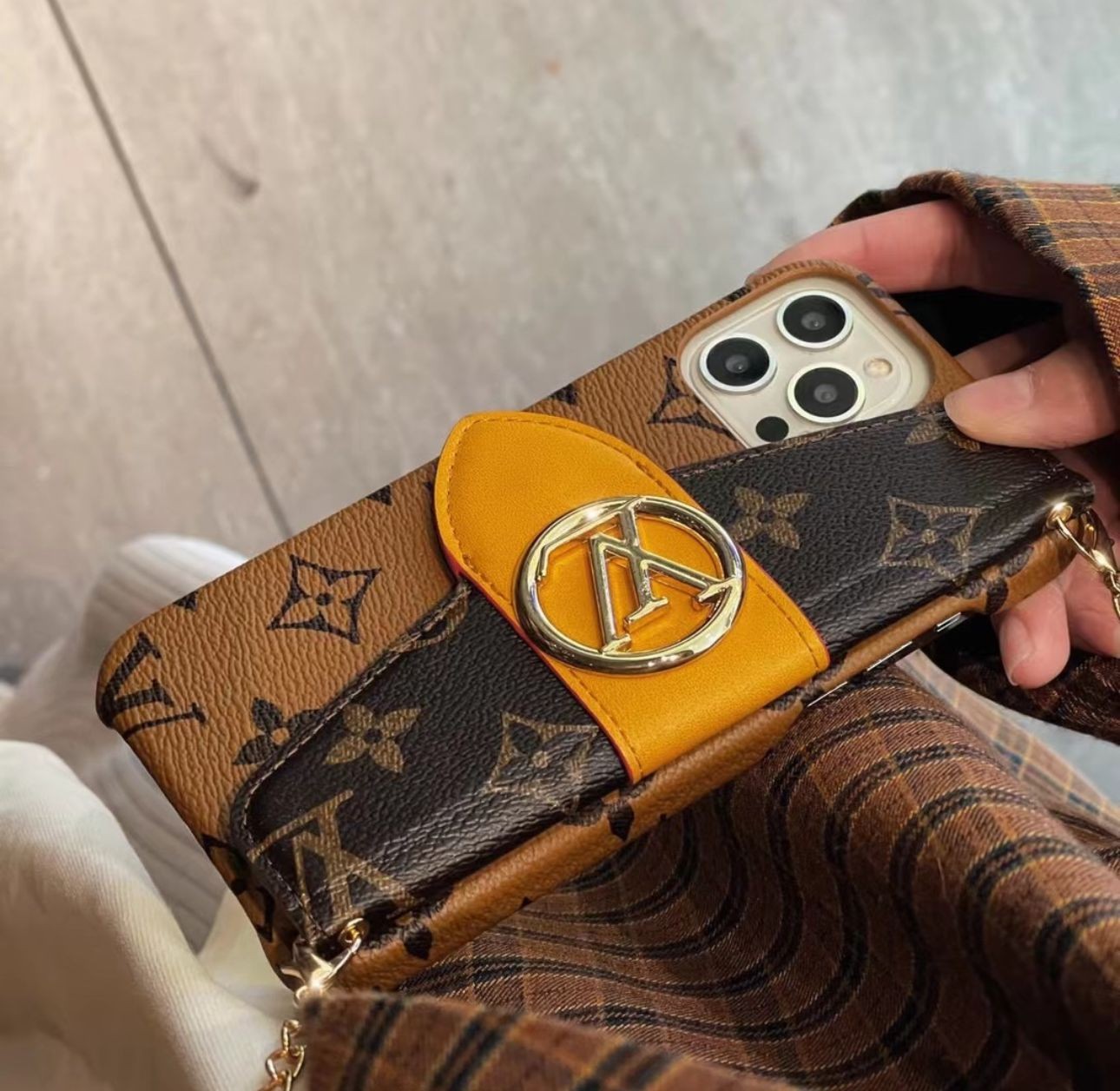 Monogram Regal Strap Case