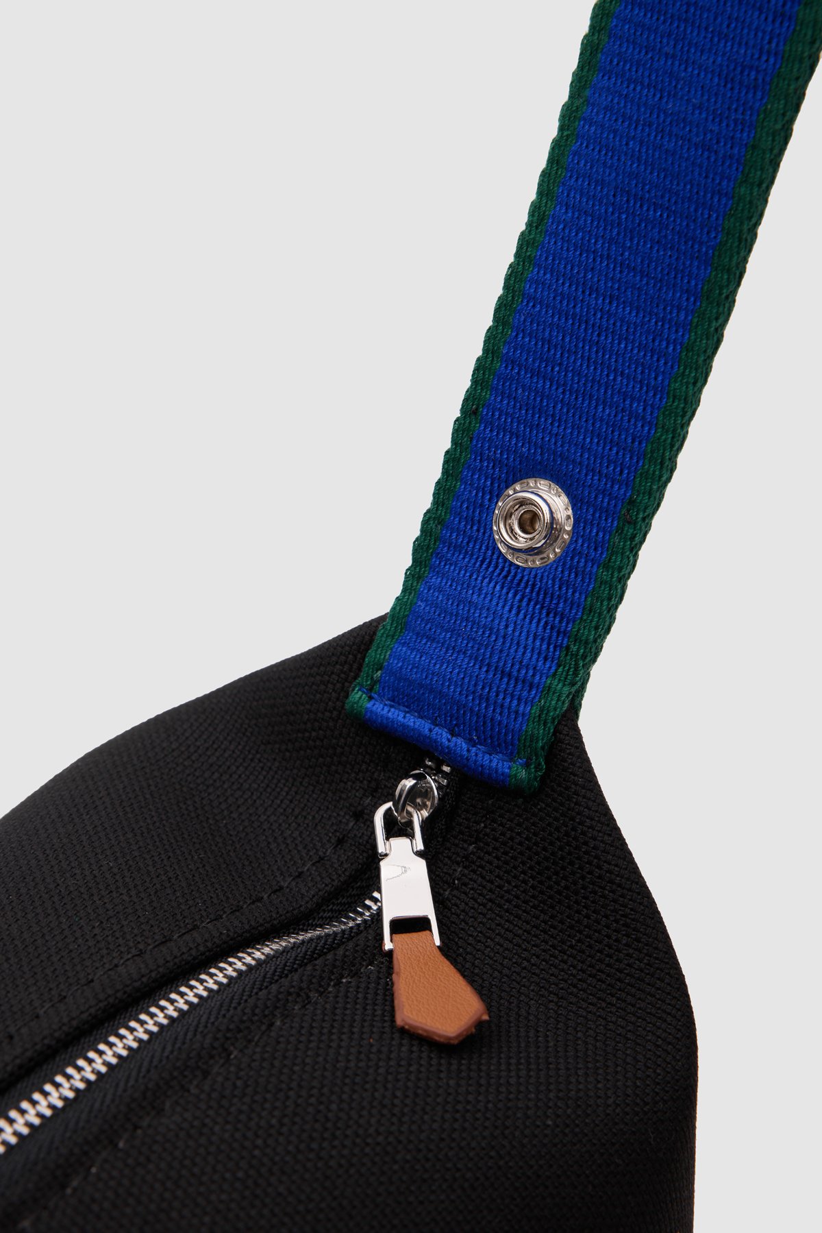 POUCH BAG