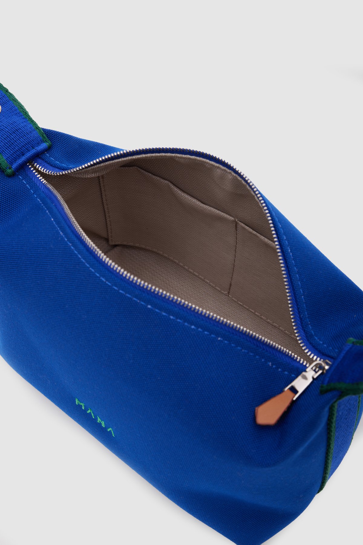 POUCH BAG