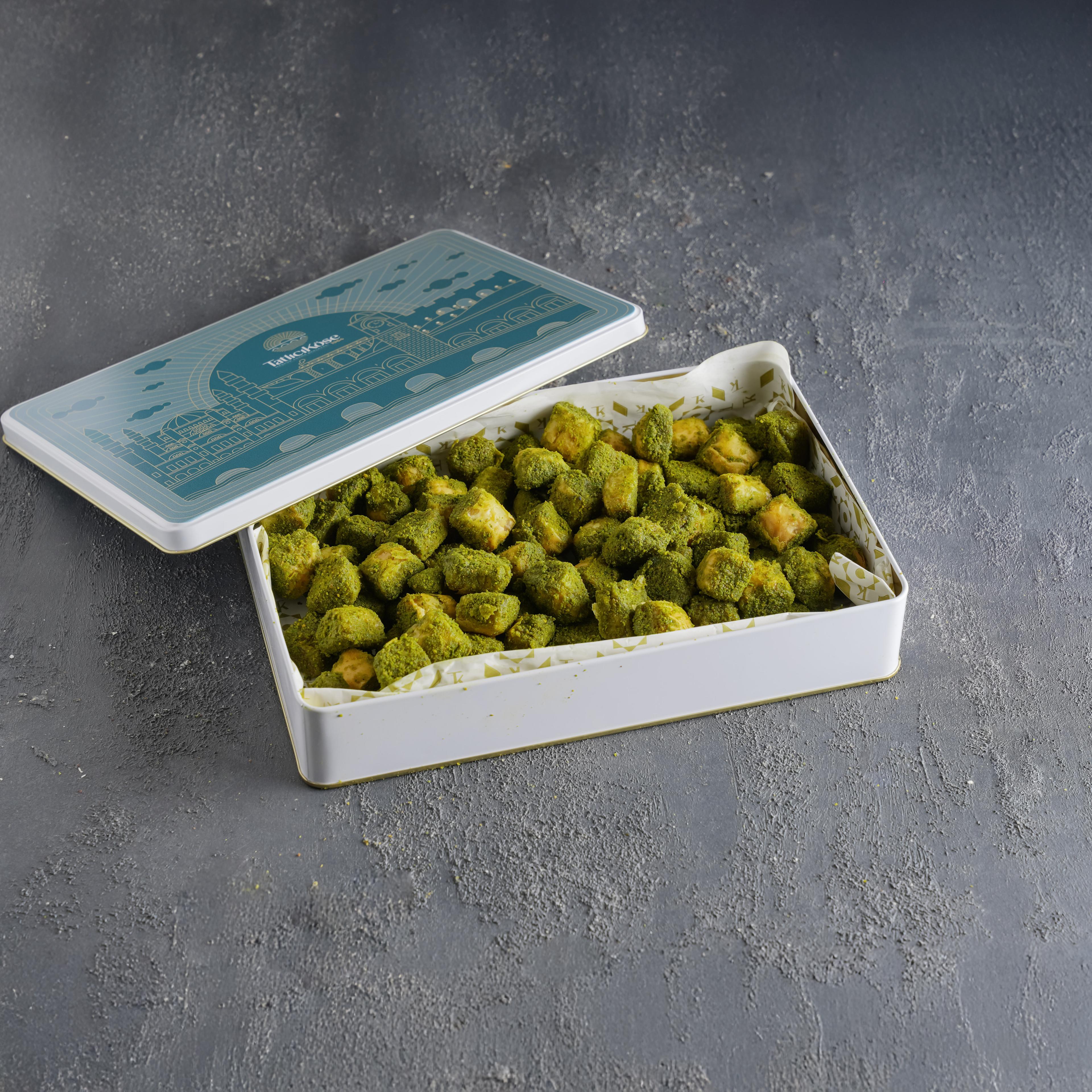 Çerezlik Kuru Baklava Hediyelik Metal Kutuda 700 Gr