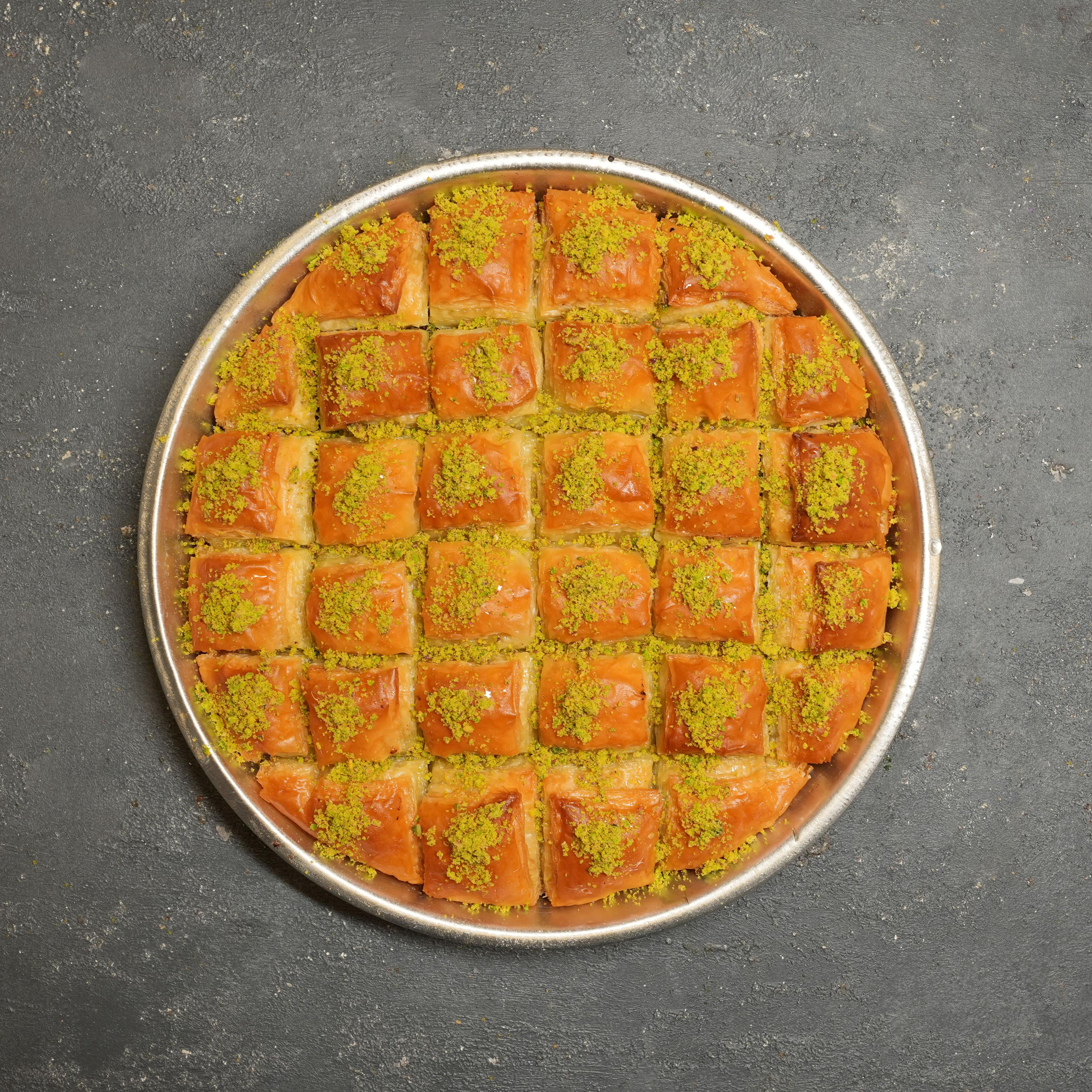 22 Cm Tepside Klasik Fıstıklı Baklava 1100 Gr