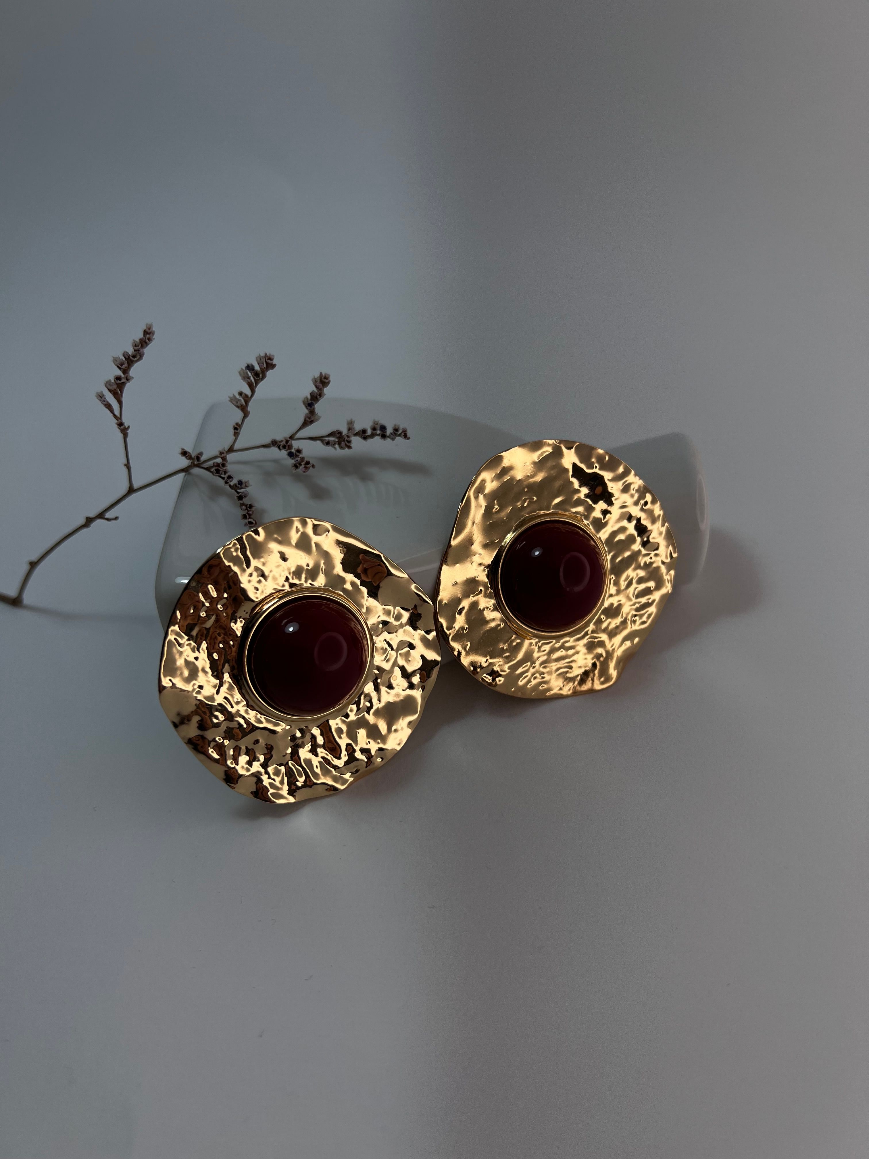 Bordo Detaylı Dövme Küpe EA0019