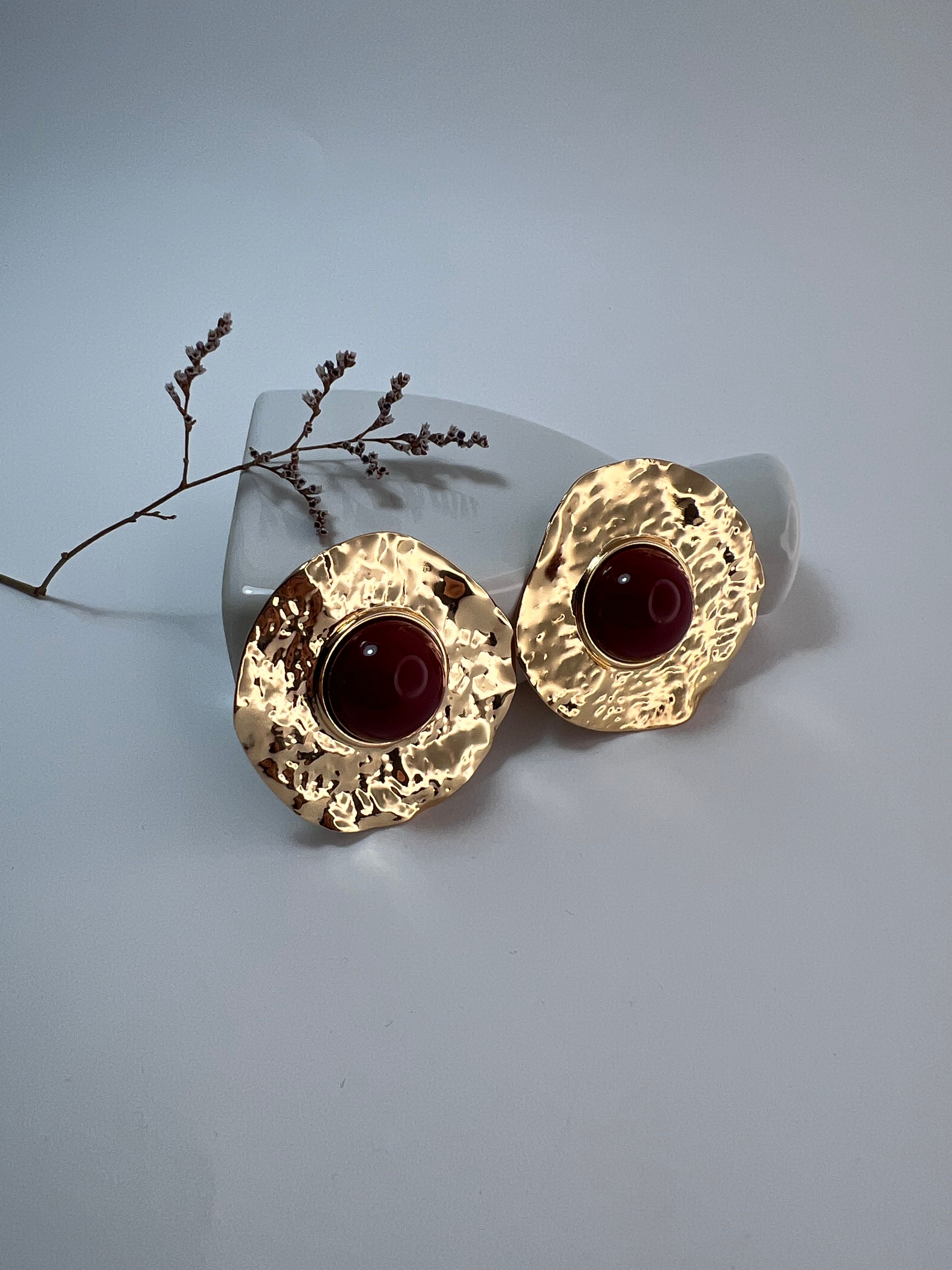 Bordo Detaylı Dövme Küpe EA0019