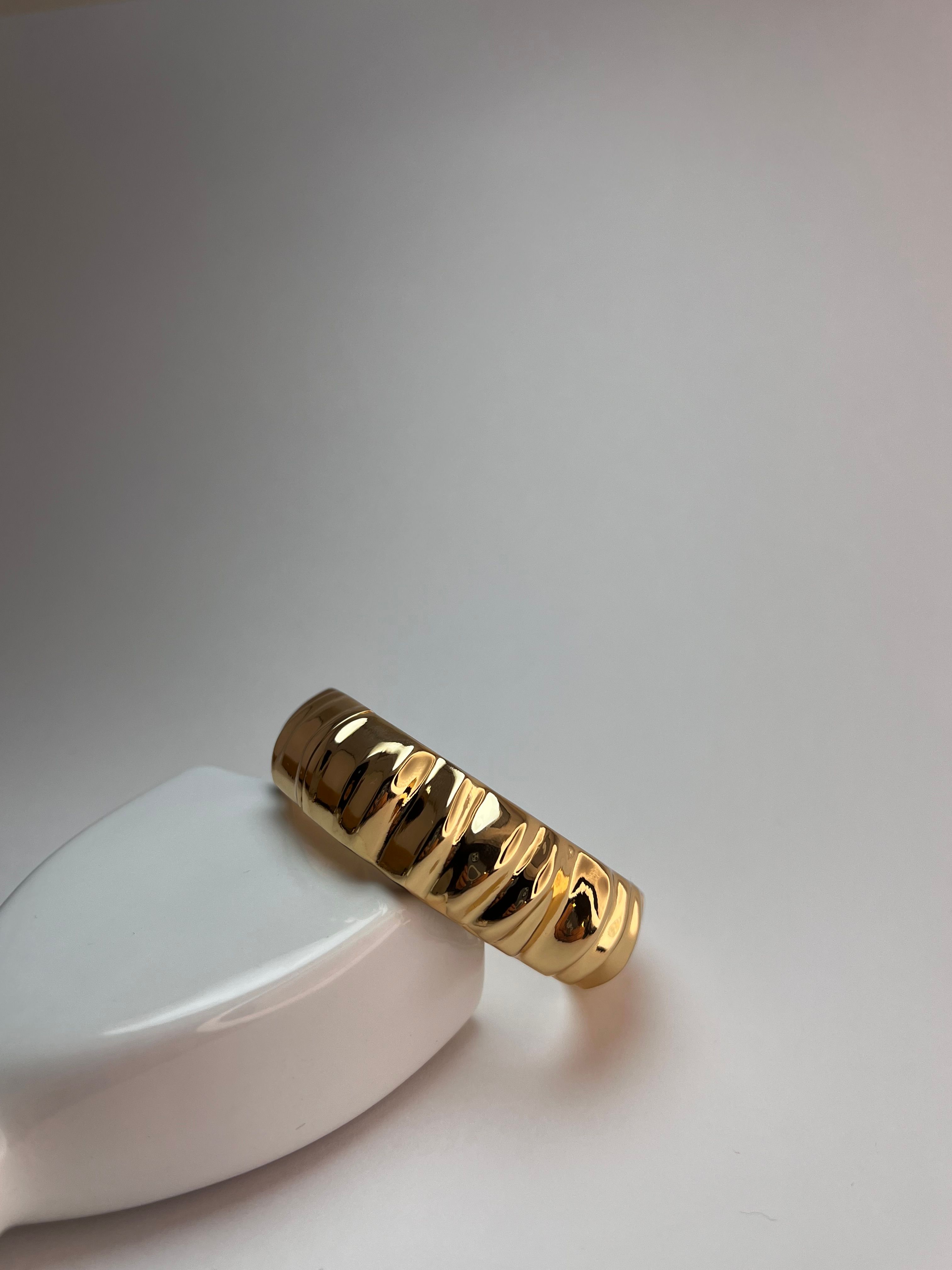 Gold Asimetrik Kelepçe BR0027