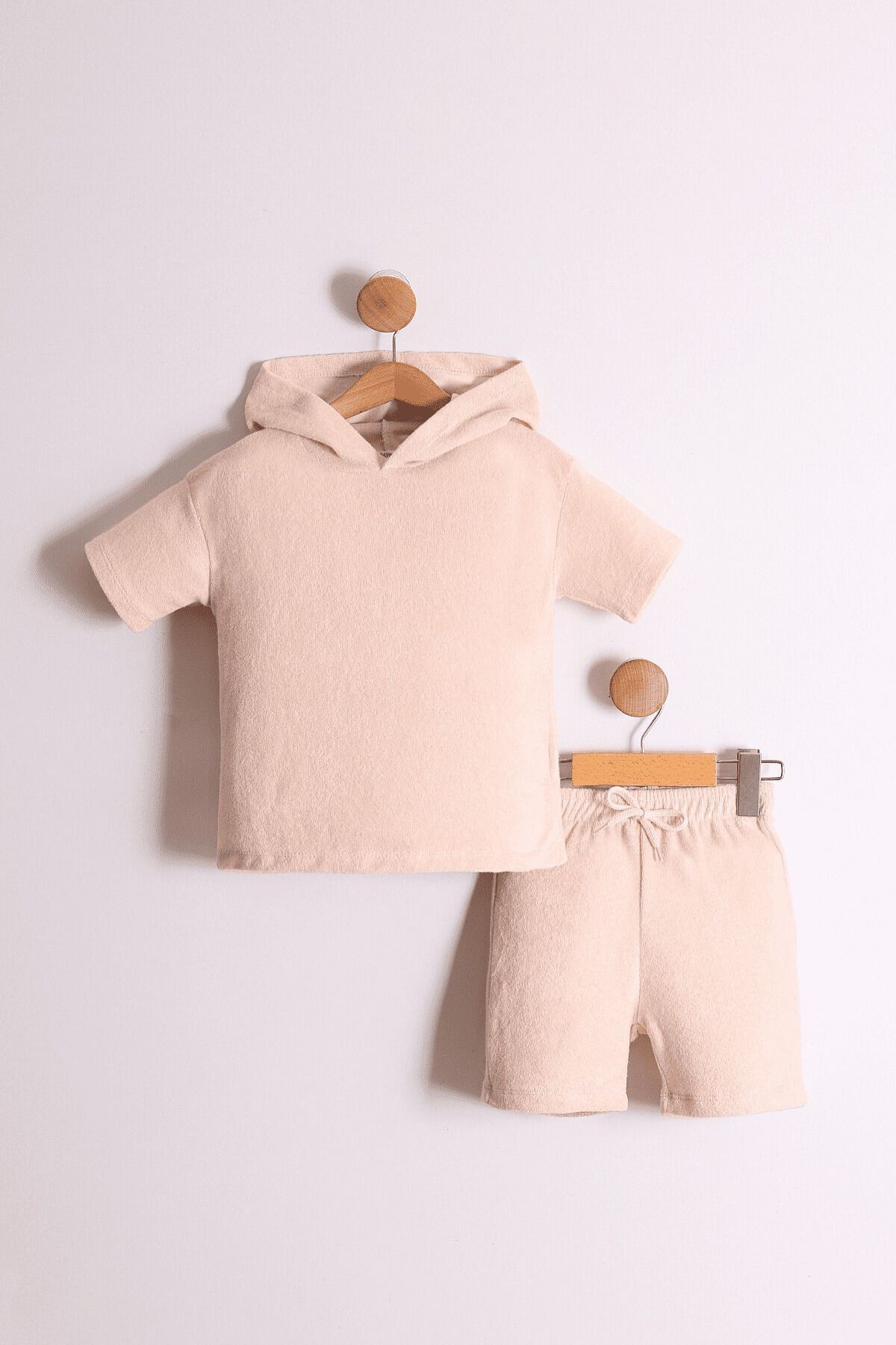 Erkek Çocuk Kapüşonlu Havlu Kumaş Benetton Yeşili Tişört - Şortlu 2'li Takım - ekru