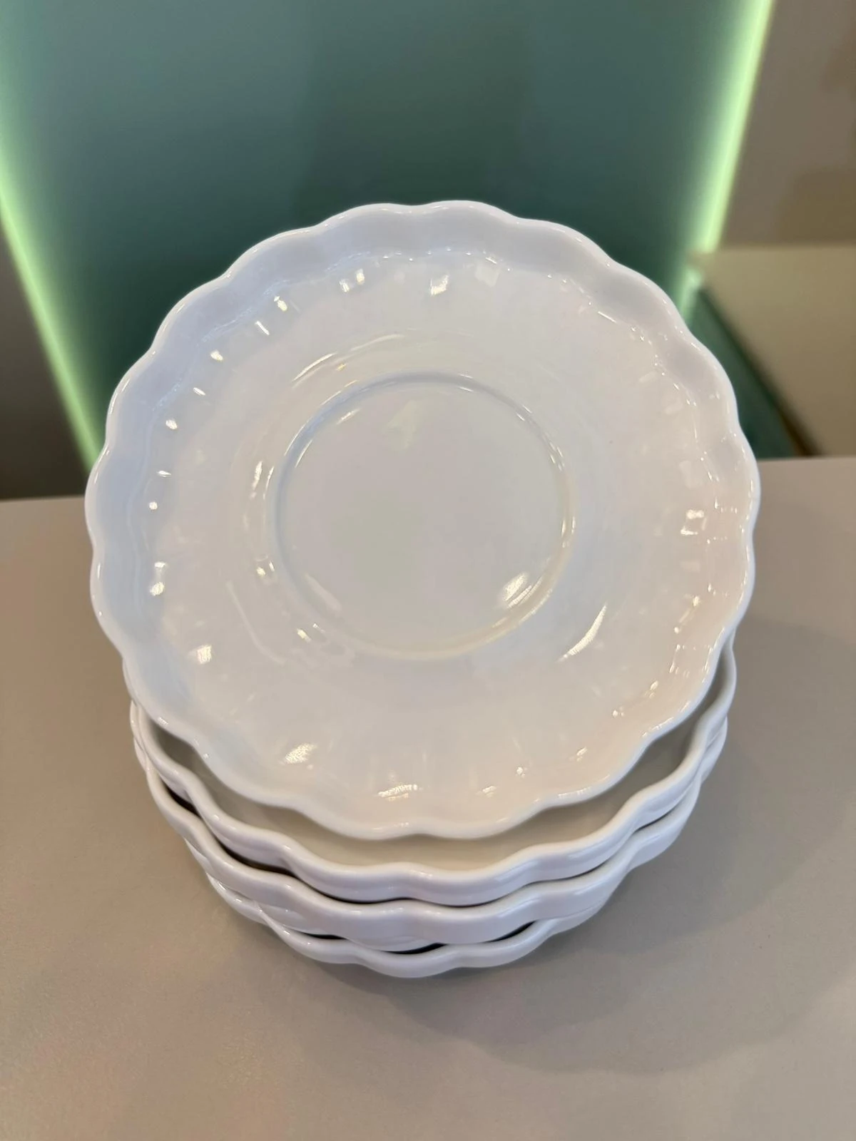 6 LI BEYAZ PORSELEN ÇAY TABAĞI