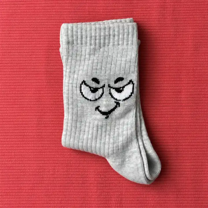 4'lü Set - Eğlenceli Yüz İfadeleri Desenli Dikişsiz Çocuk Çorabı | Renkli Emoji Figürlü Yumuşak Dokulu Çorap – görsel 4