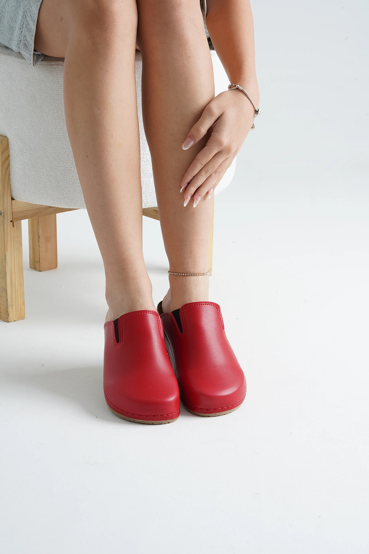 8136 Kırmızı Renkli Sek Konfort Terlik