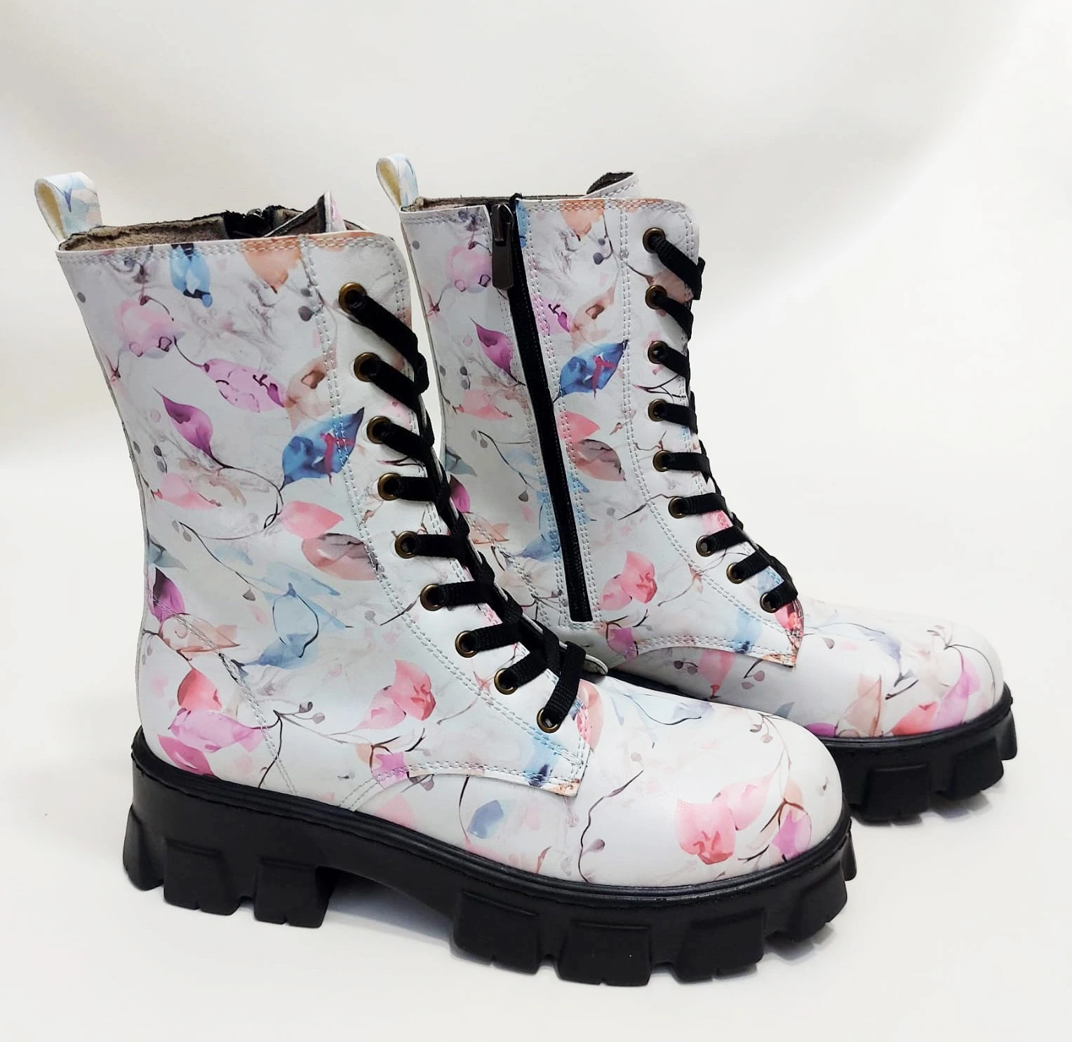 1102 Renkli Yapraklar Desenli Kışlık Uzun Bot