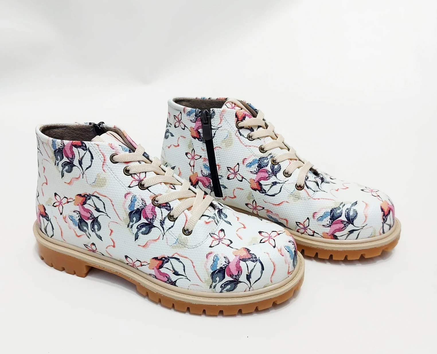 1106 Renkli Çiçek Baskılı Kışlık Bot