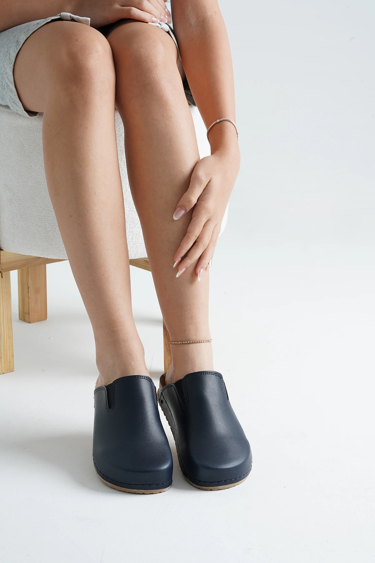 8132 Lacivert Renkli Sek Konfort Terlik