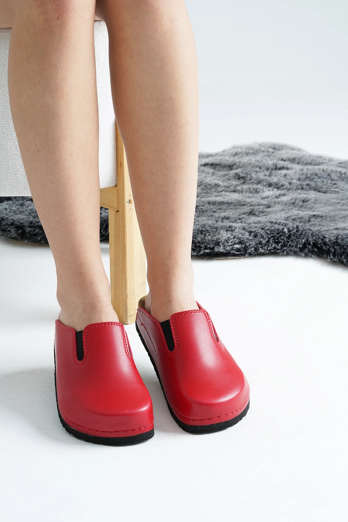 6359 Kırmızı Renkli Sek Sabo Terlik