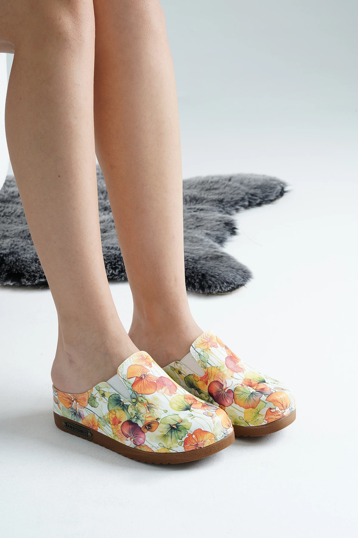 3068 Renkli Çiçekler Baskılı Sek Anatomik Terlik