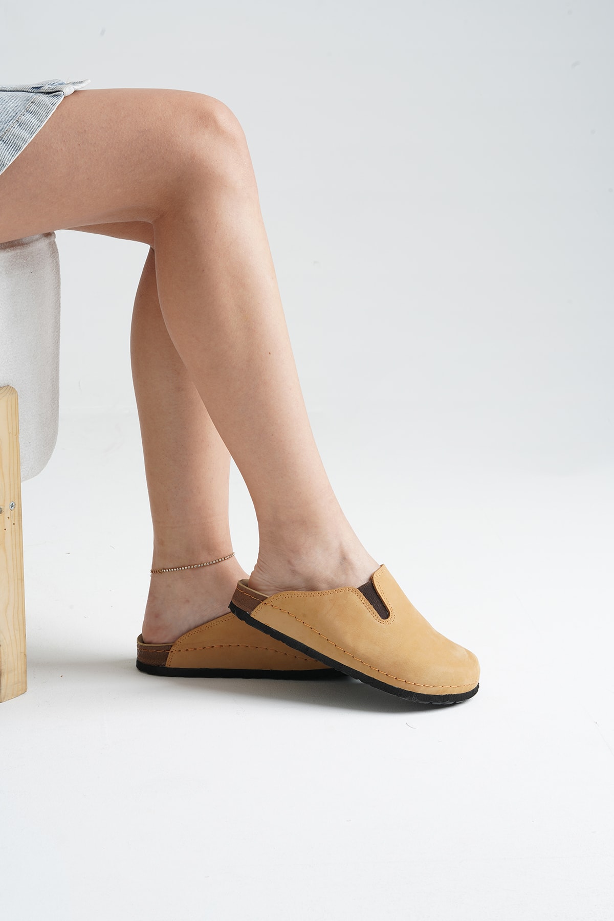 5106 Krem Renkli Hakiki Deri Sek Sabo Terlik