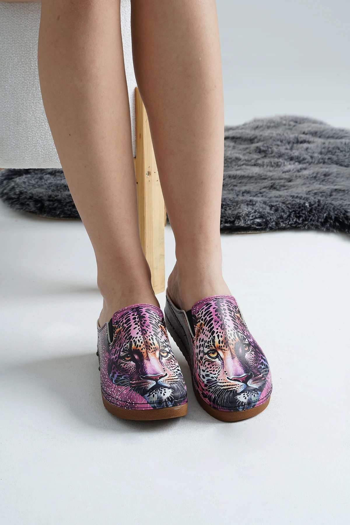 3062 Leopar Baskılı Sek Anatomik Terlik