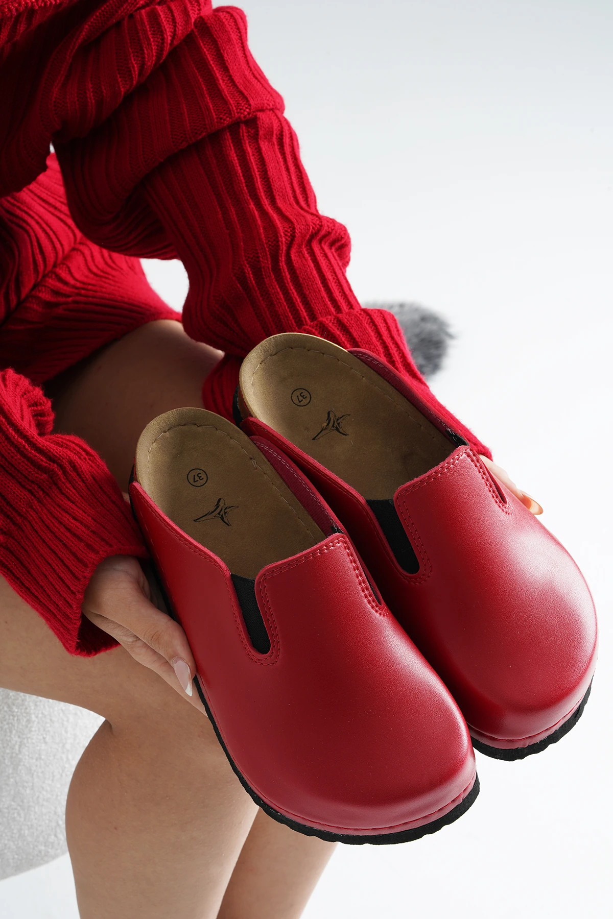 6359 Kırmızı Renkli Sek Sabo Terlik