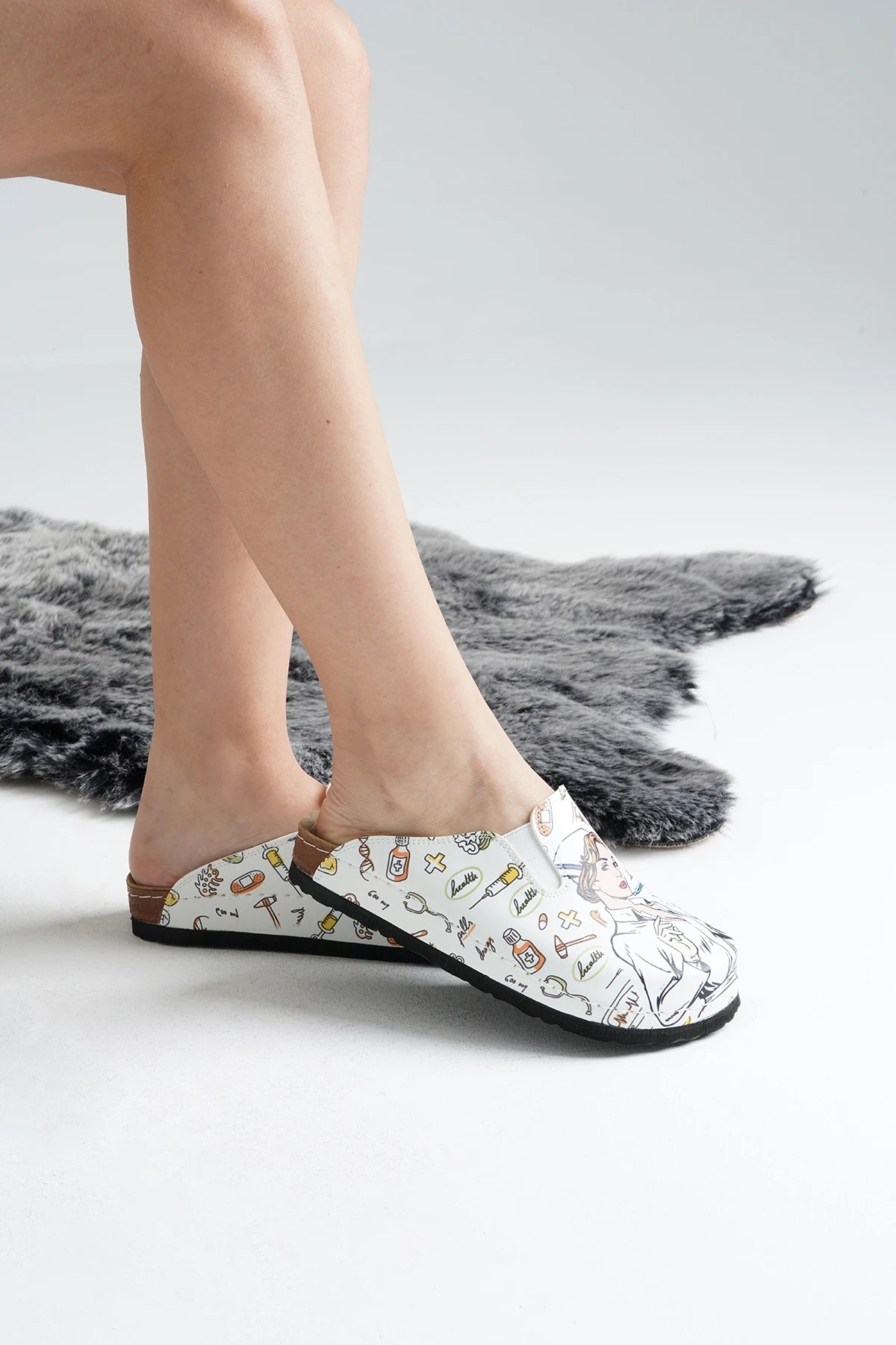 6292 Hemşire Baskılı Sabo Terlik