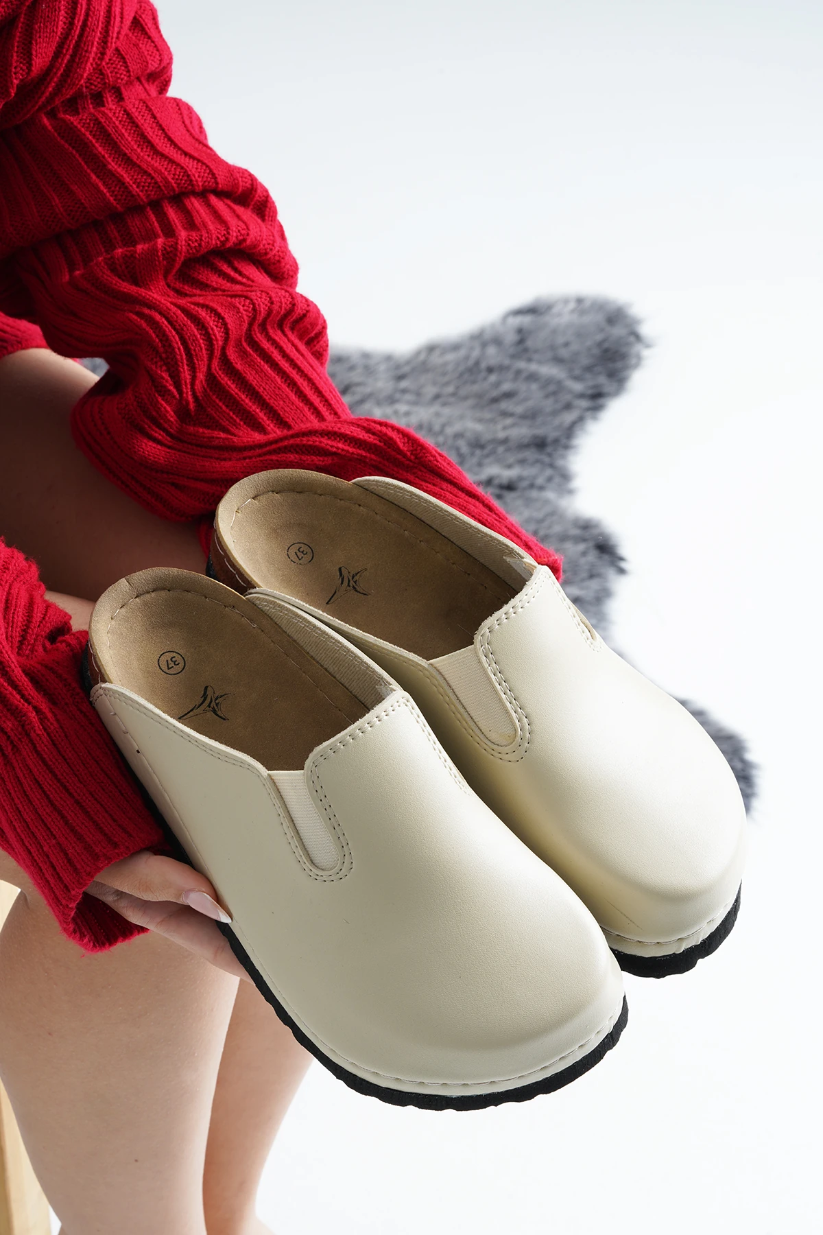 6361 Krem Renkli Sek Sabo Terlik