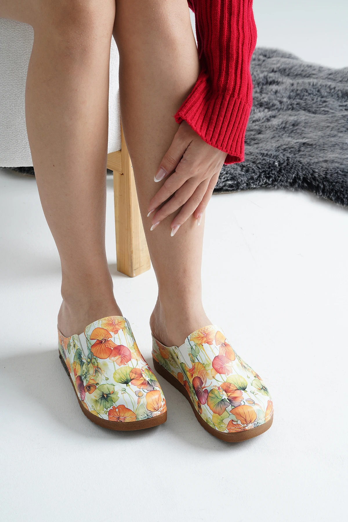 3068 Renkli Çiçekler Baskılı Sek Anatomik Terlik