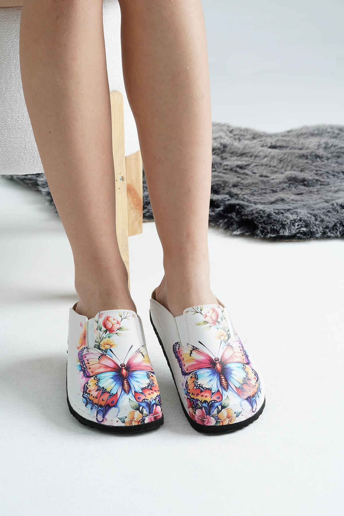 6355 Renkli Kelebek Baskılı Sek Sabo Terlik