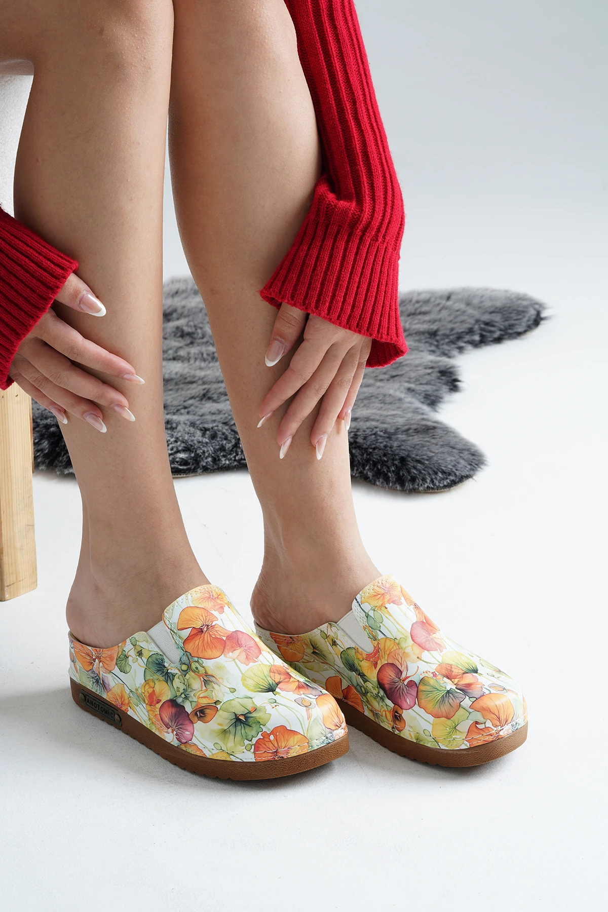 3068 Renkli Çiçekler Baskılı Sek Anatomik Terlik