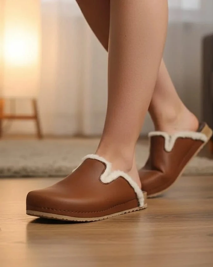 8142 Kahve Renkli İçi Tüylü Kışlık Sek Konfort Terlik