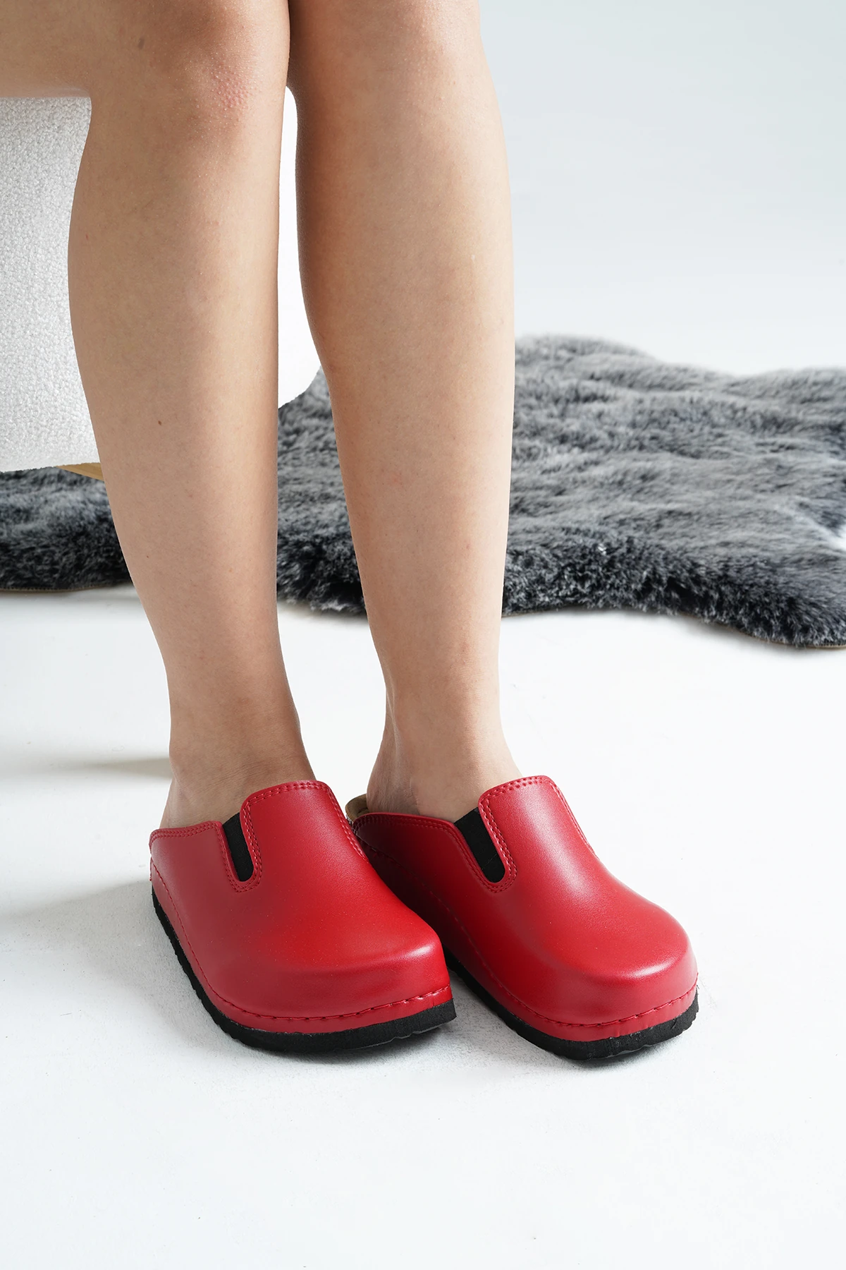 6359 Kırmızı Renkli Sek Sabo Terlik