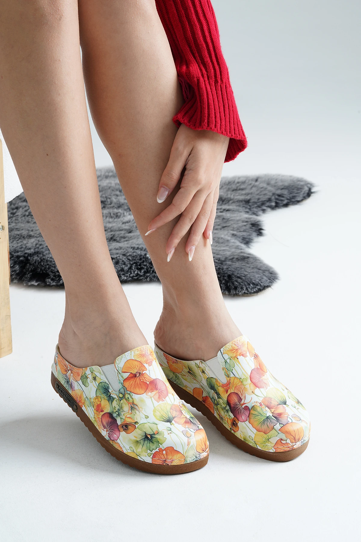 3068 Renkli Çiçekler Baskılı Sek Anatomik Terlik