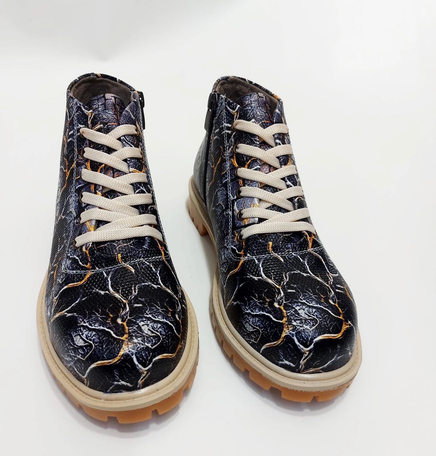 1107 Yılan Derisi Baskılı Kışlık Bot