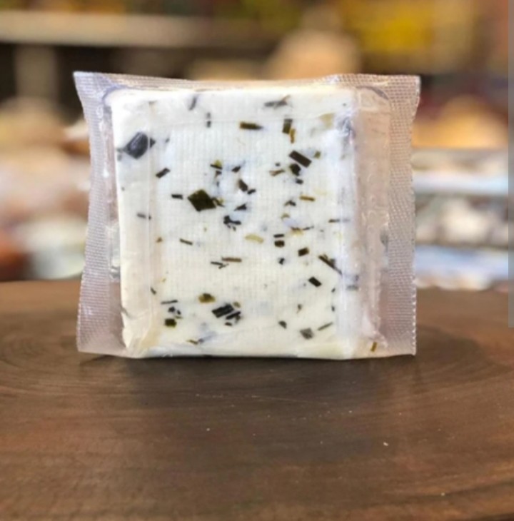 Otlu Beyaz Peynir  1 kg